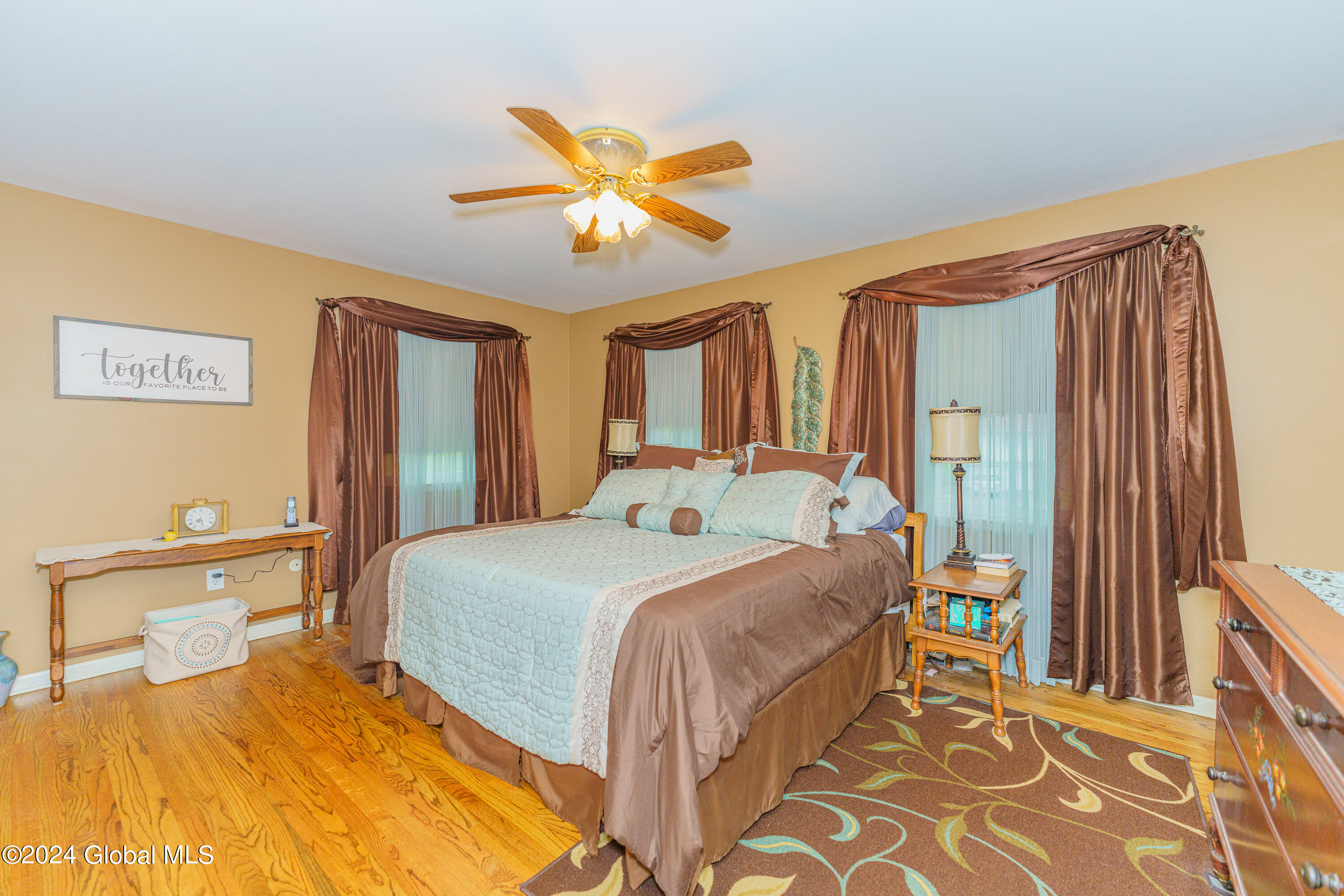 1176 Fernwood Drive