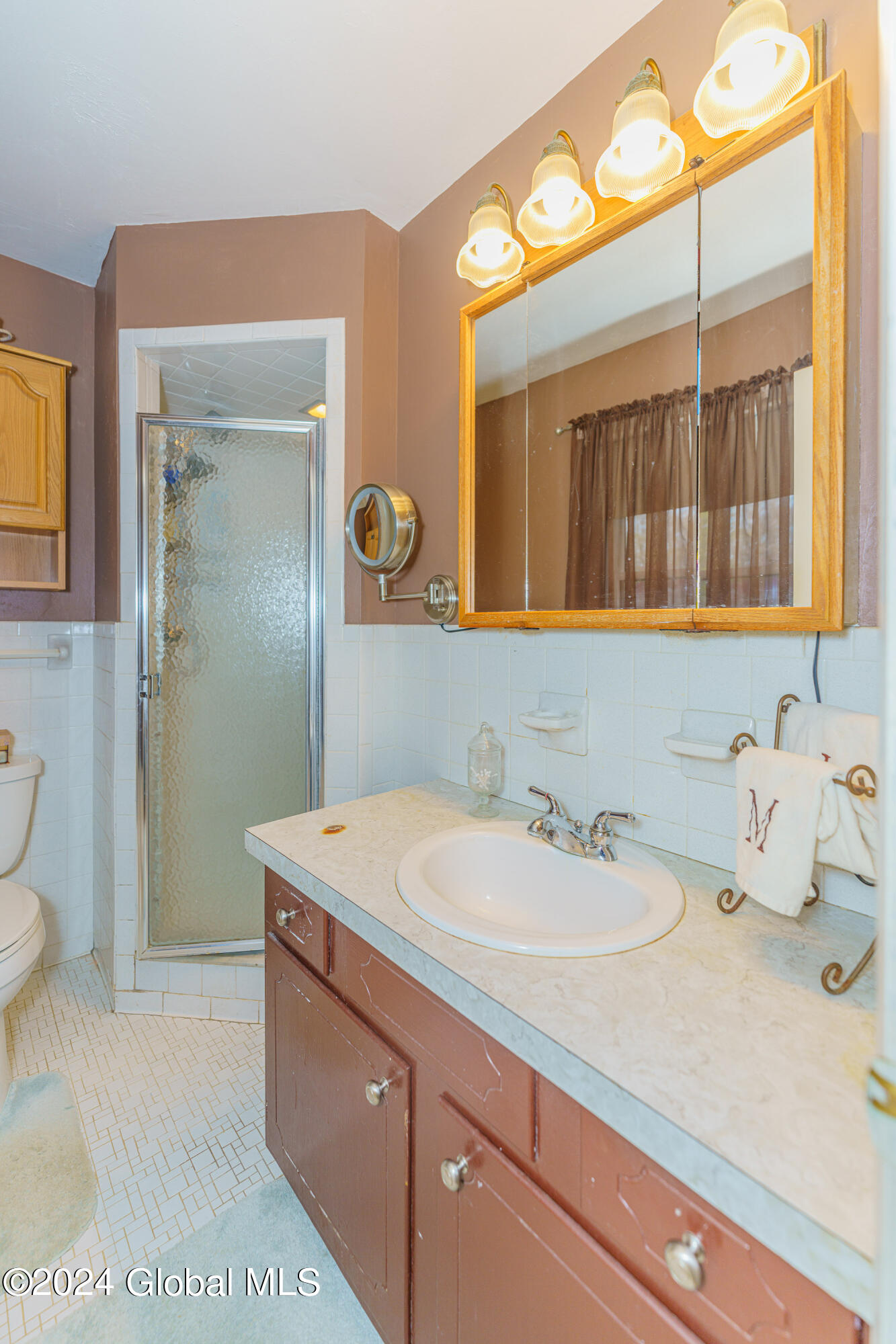 1176 Fernwood Drive