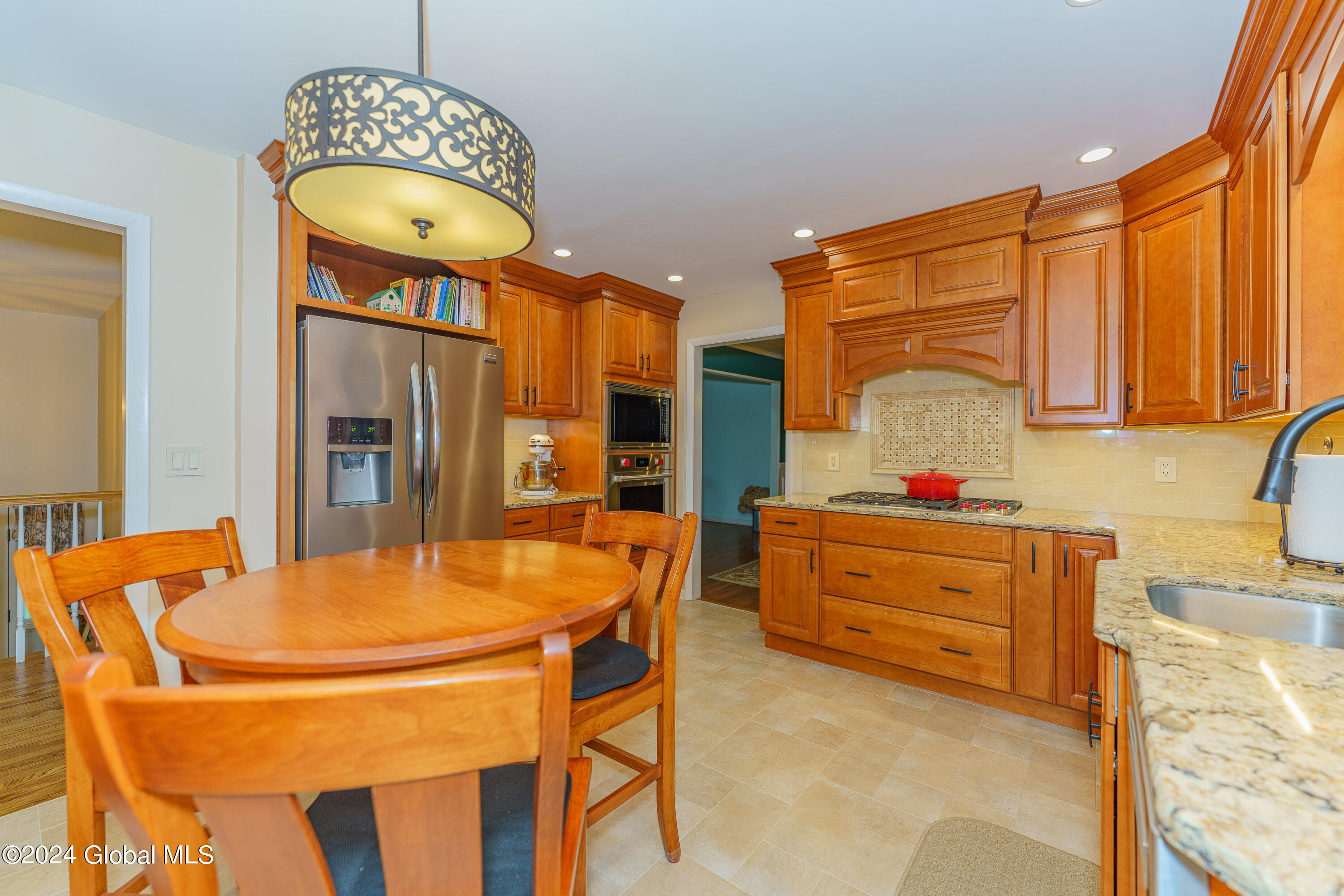 1176 Fernwood Drive