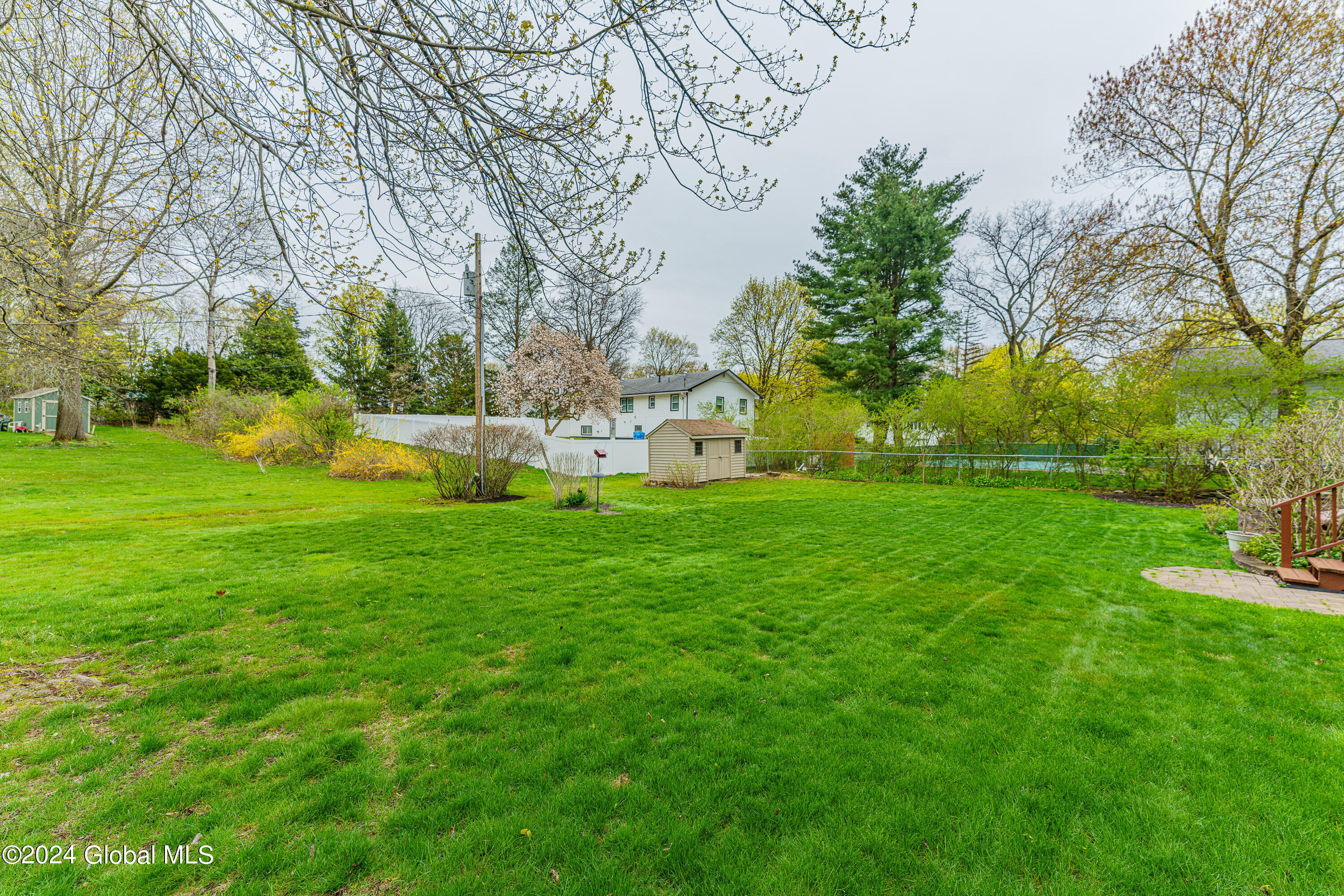 1176 Fernwood Drive