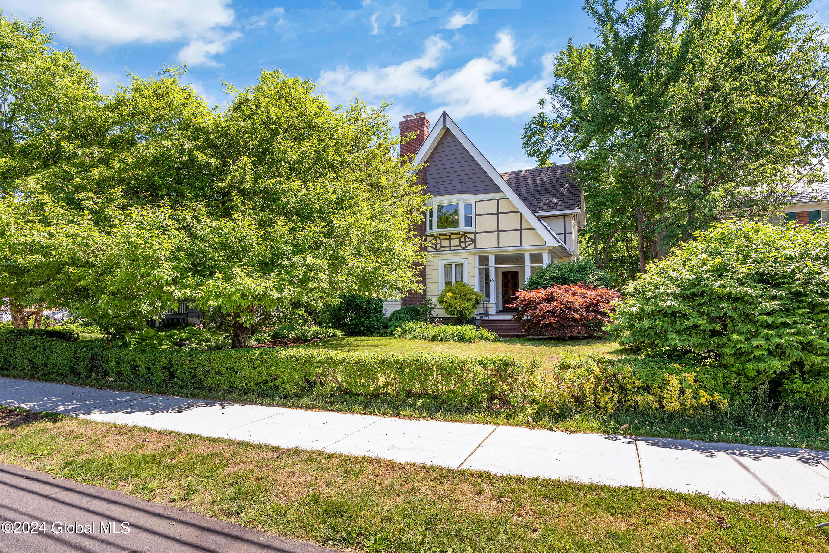 10 Delmar Place