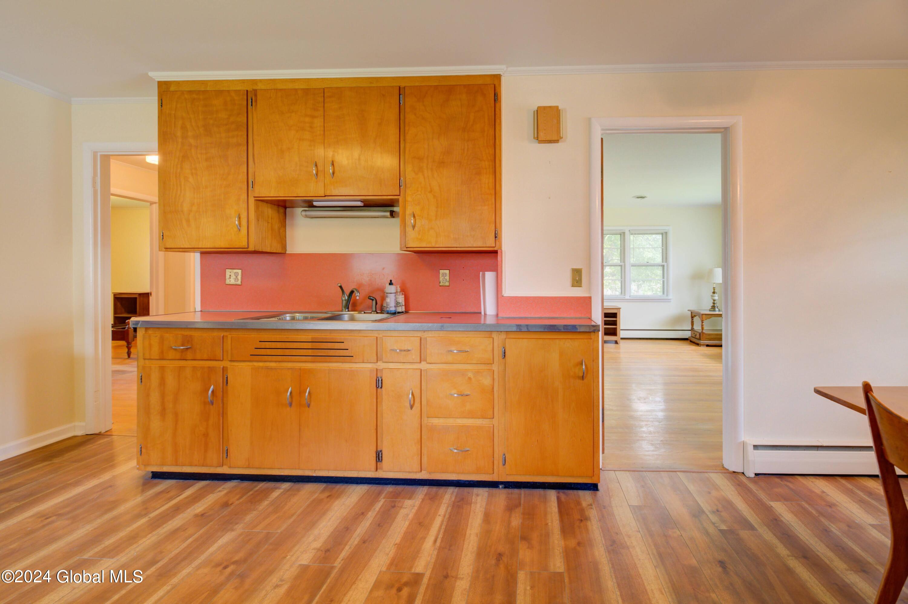 109 W Washington Avenue