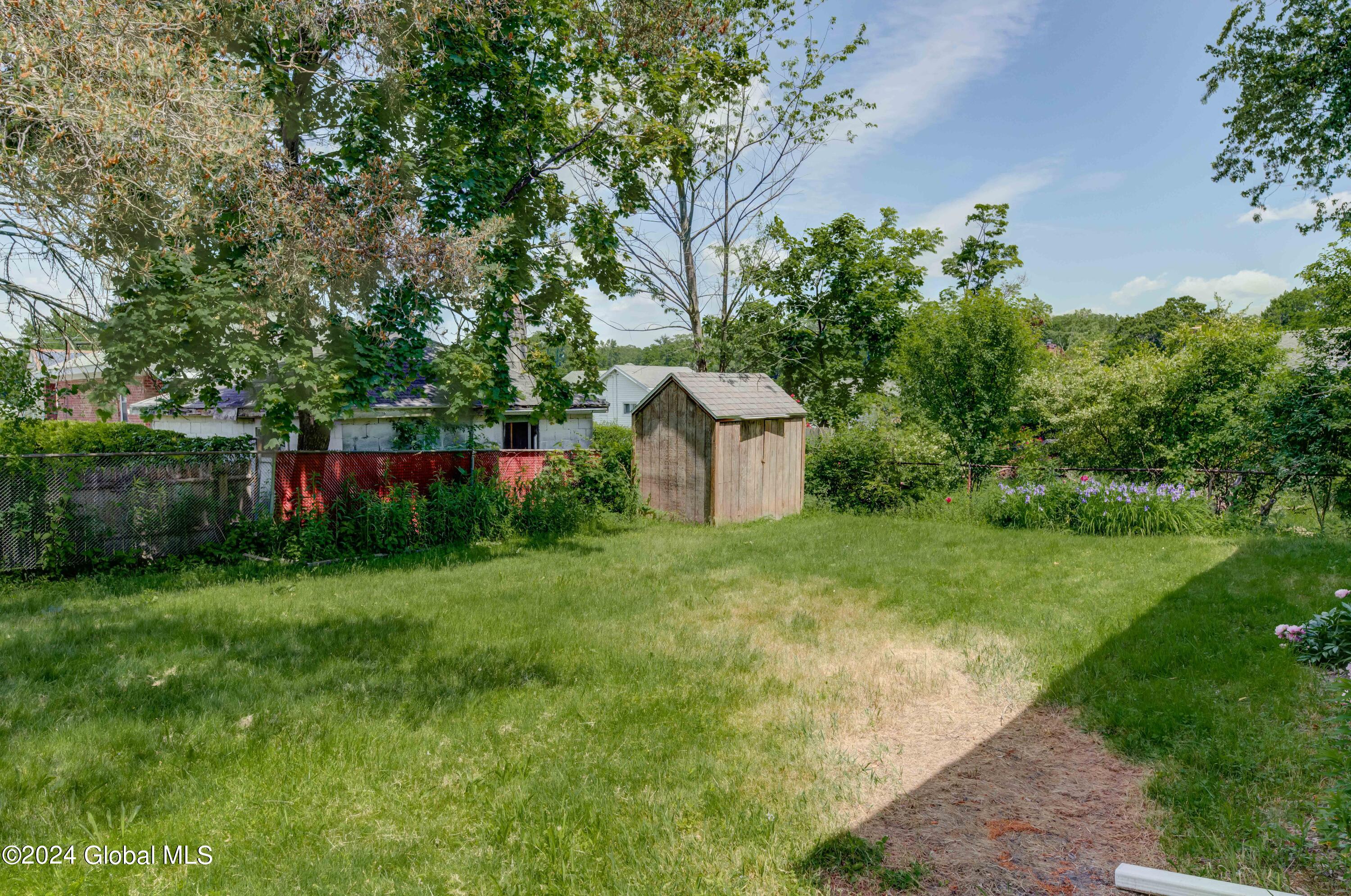 109 W Washington Avenue