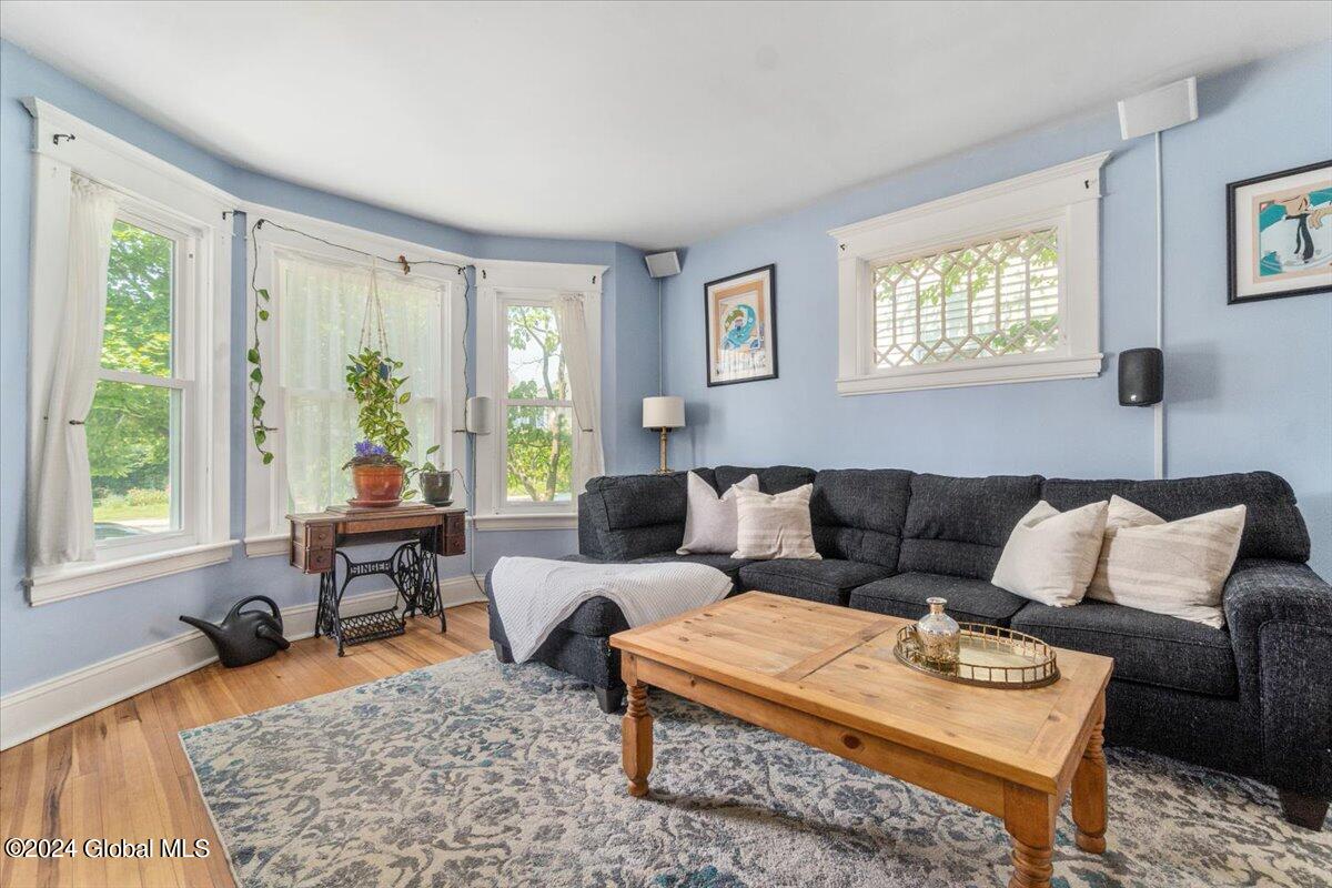 1206 Parkwood Boulevard