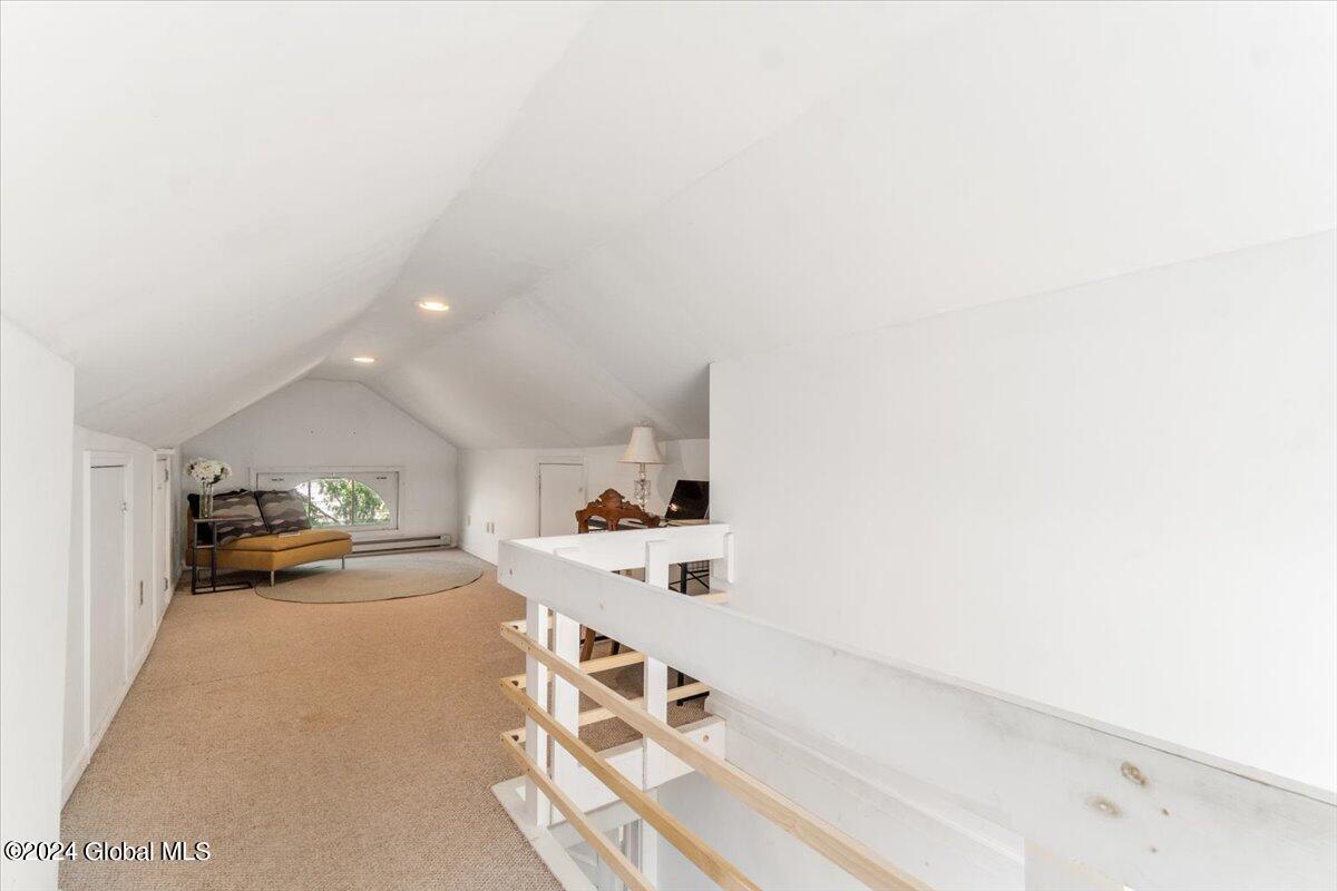 1206 Parkwood Boulevard