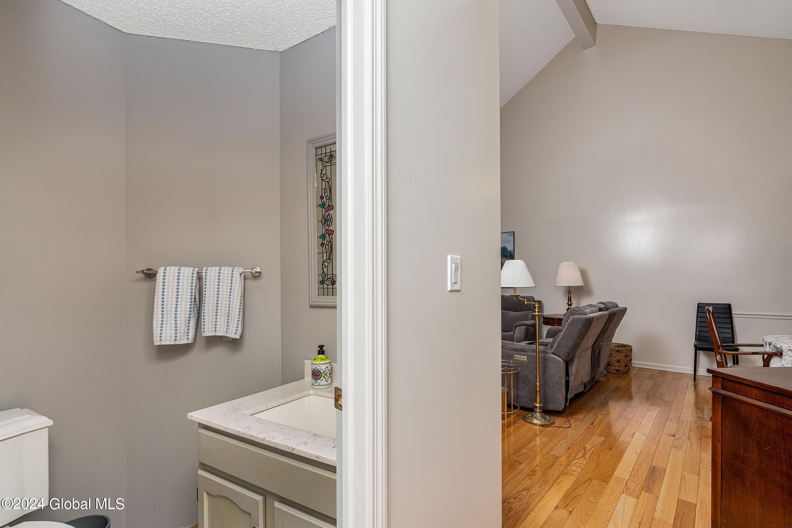 51 Ridgefield Drive