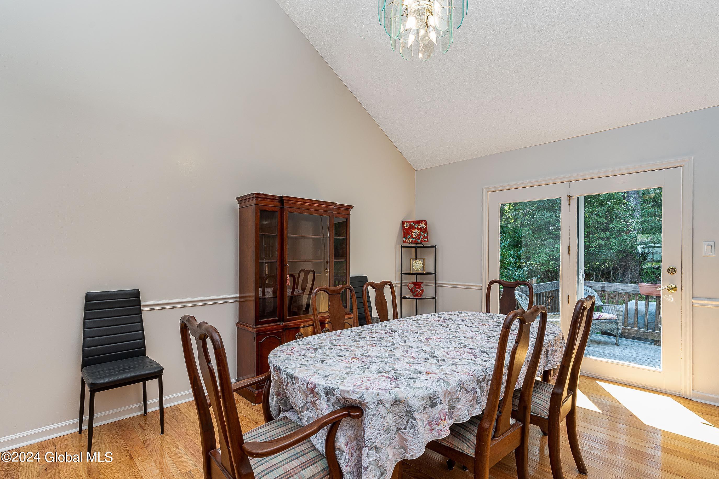 51 Ridgefield Drive