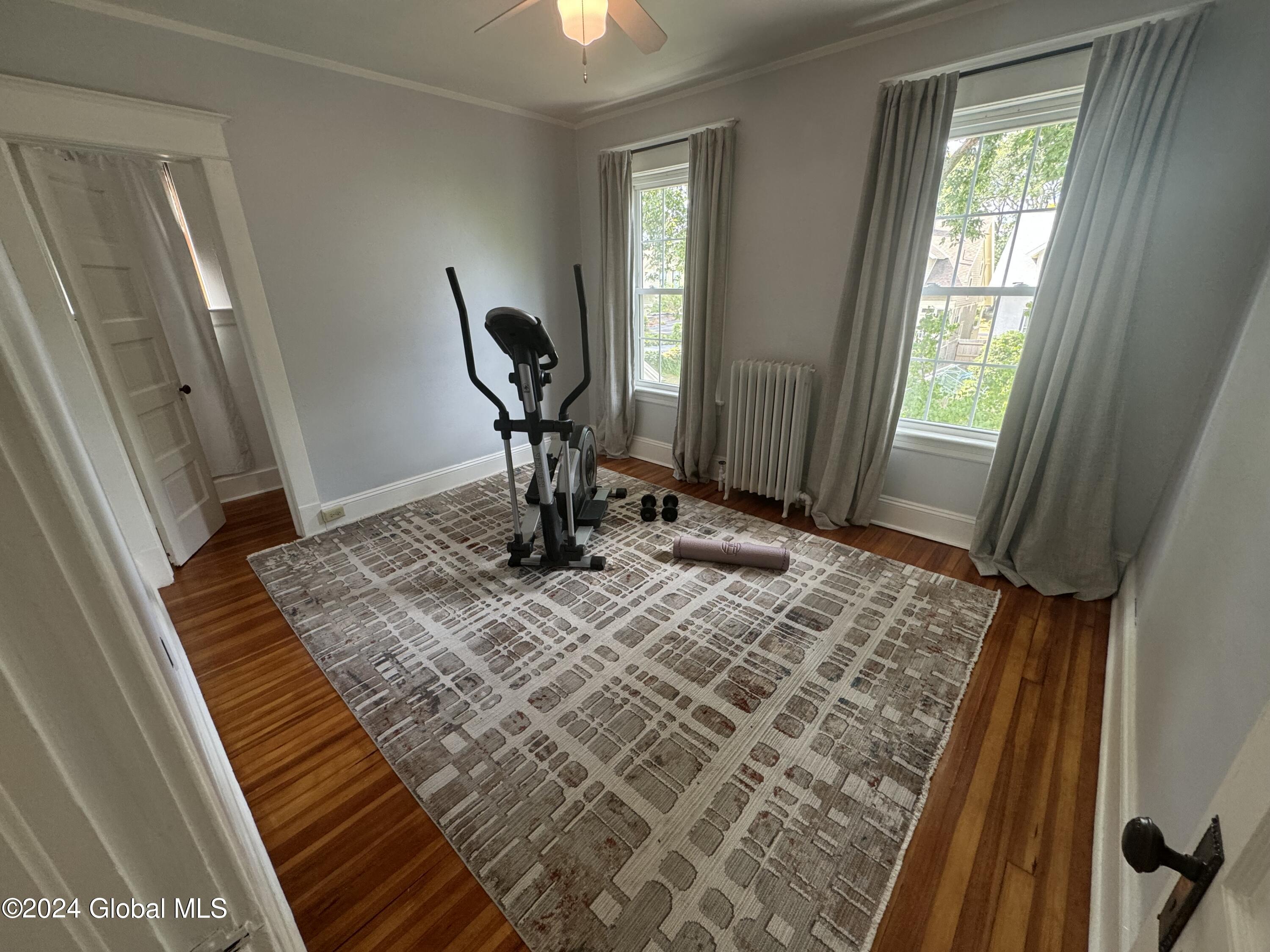 25 Lawnridge Avenue