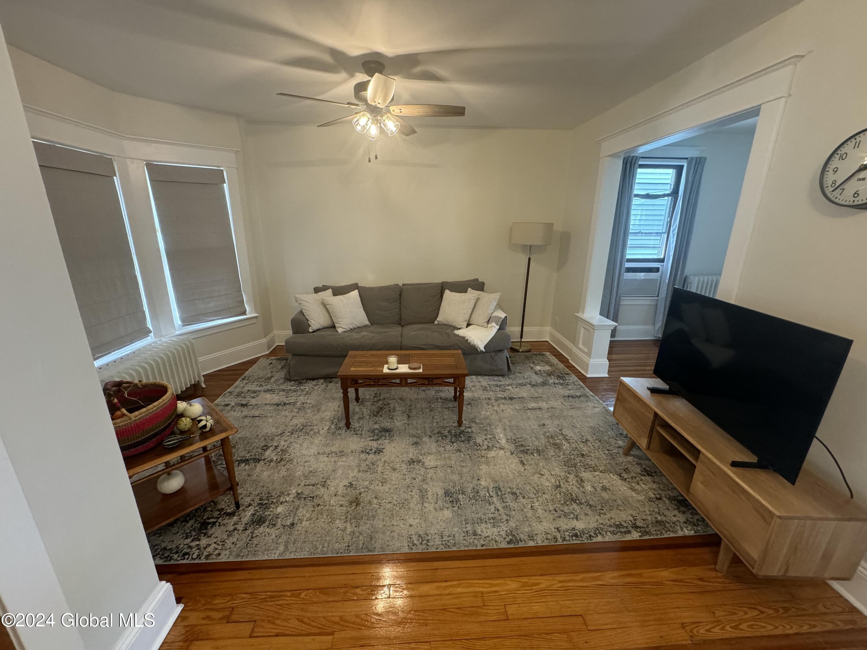 25 Lawnridge Avenue