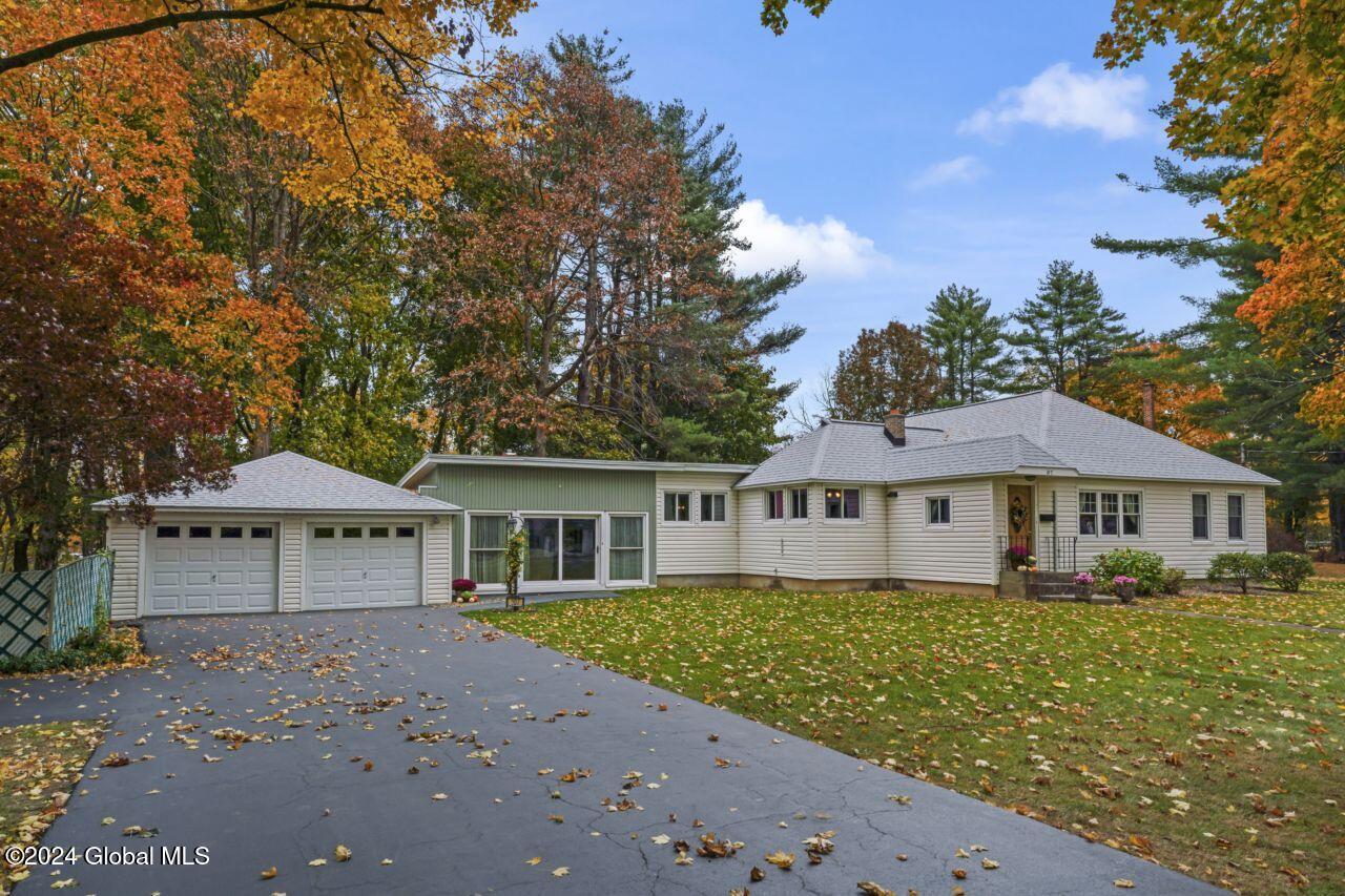 107 Green Avenue