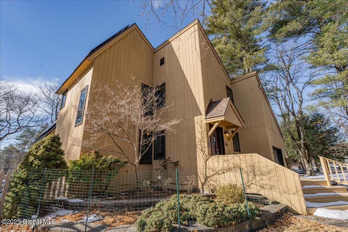 18 Salisbury Road