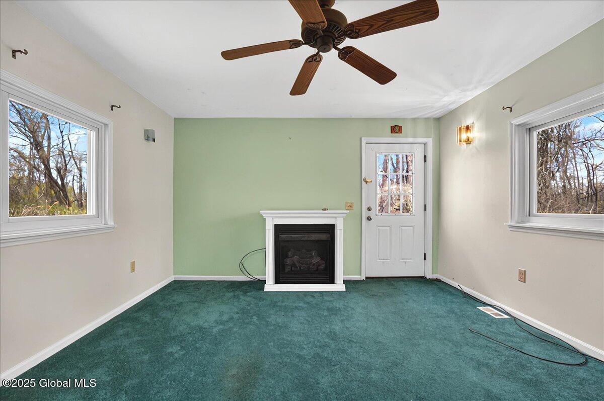 15 Ruby Lane
