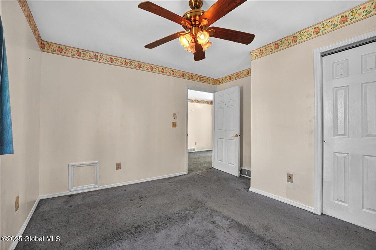 15 Ruby Lane