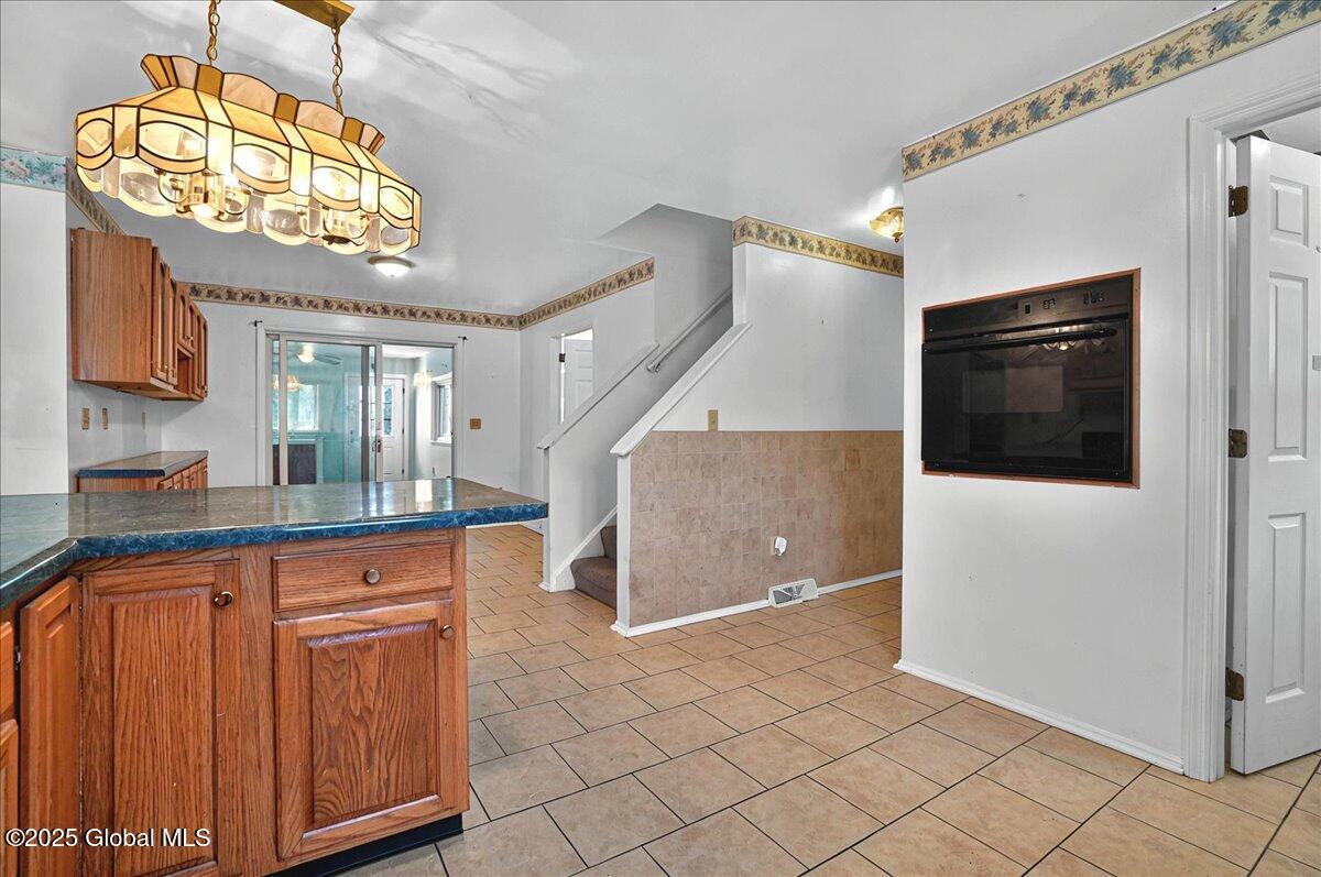 15 Ruby Lane