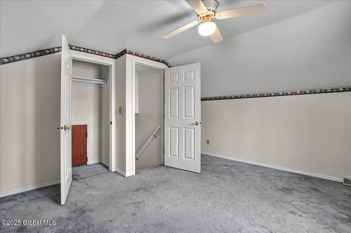 15 Ruby Lane