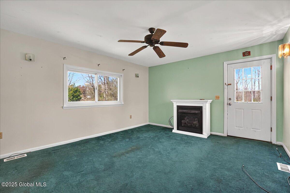 15 Ruby Lane