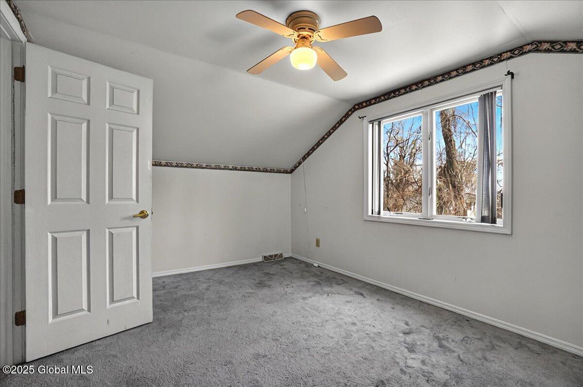 15 Ruby Lane