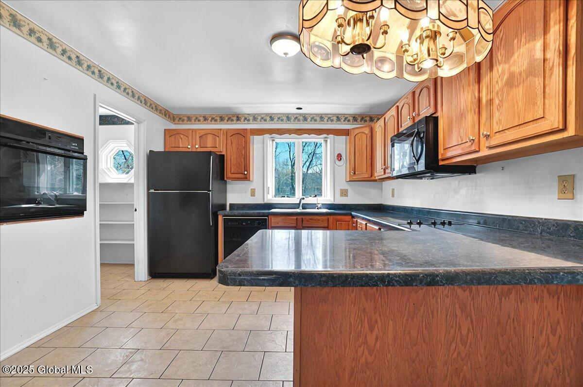 15 Ruby Lane