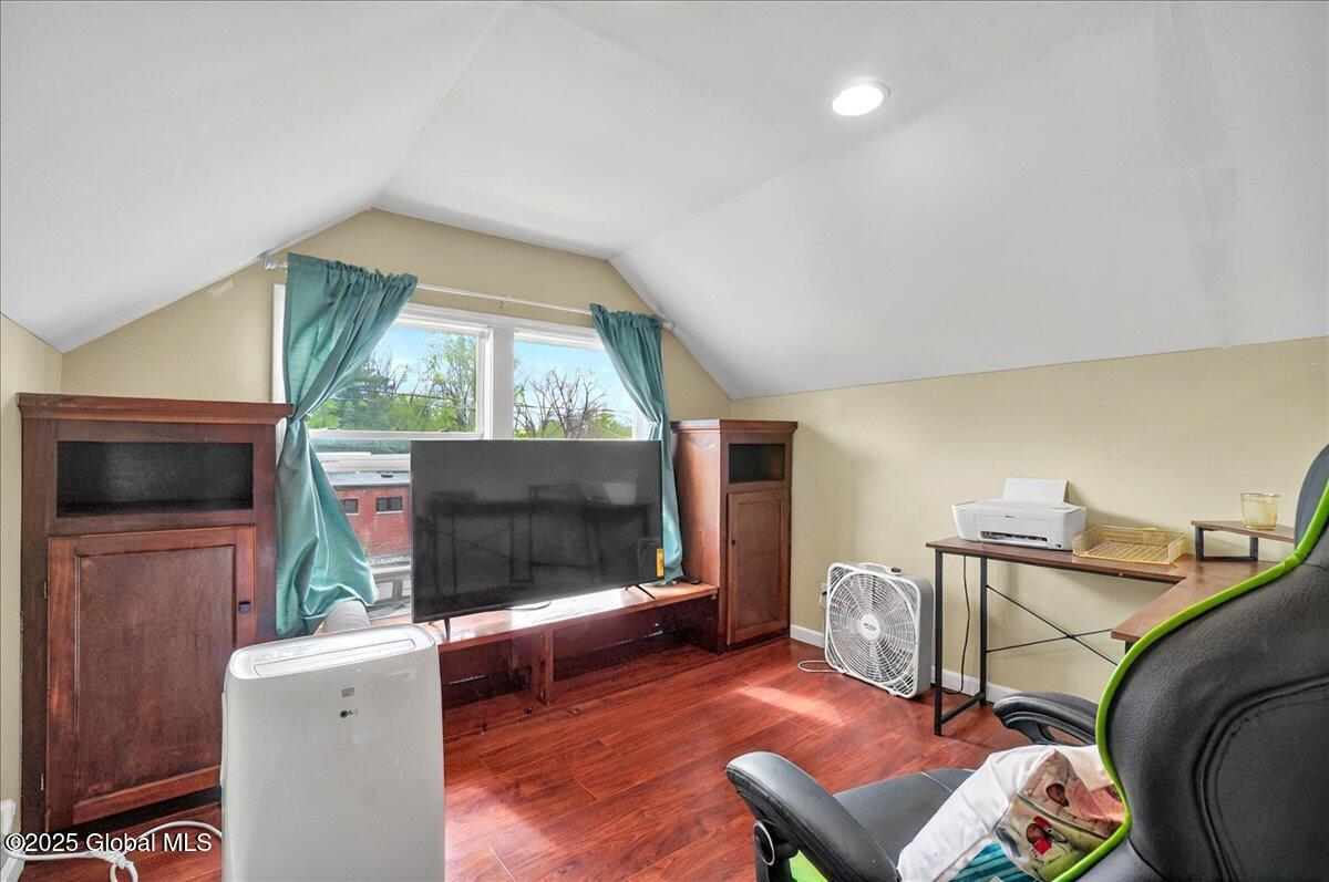 1 Rankin Avenue