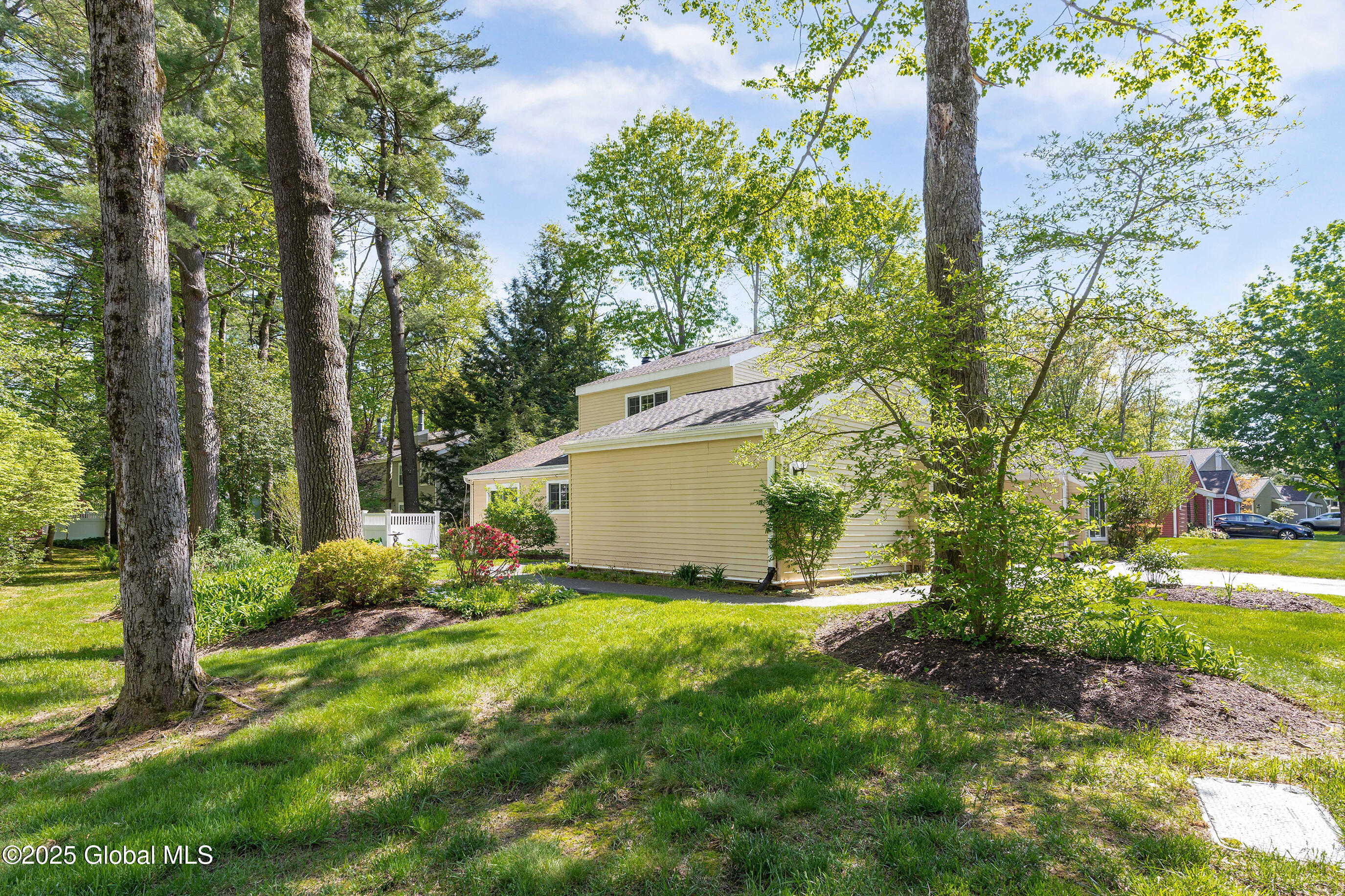 24 Chestnut Road