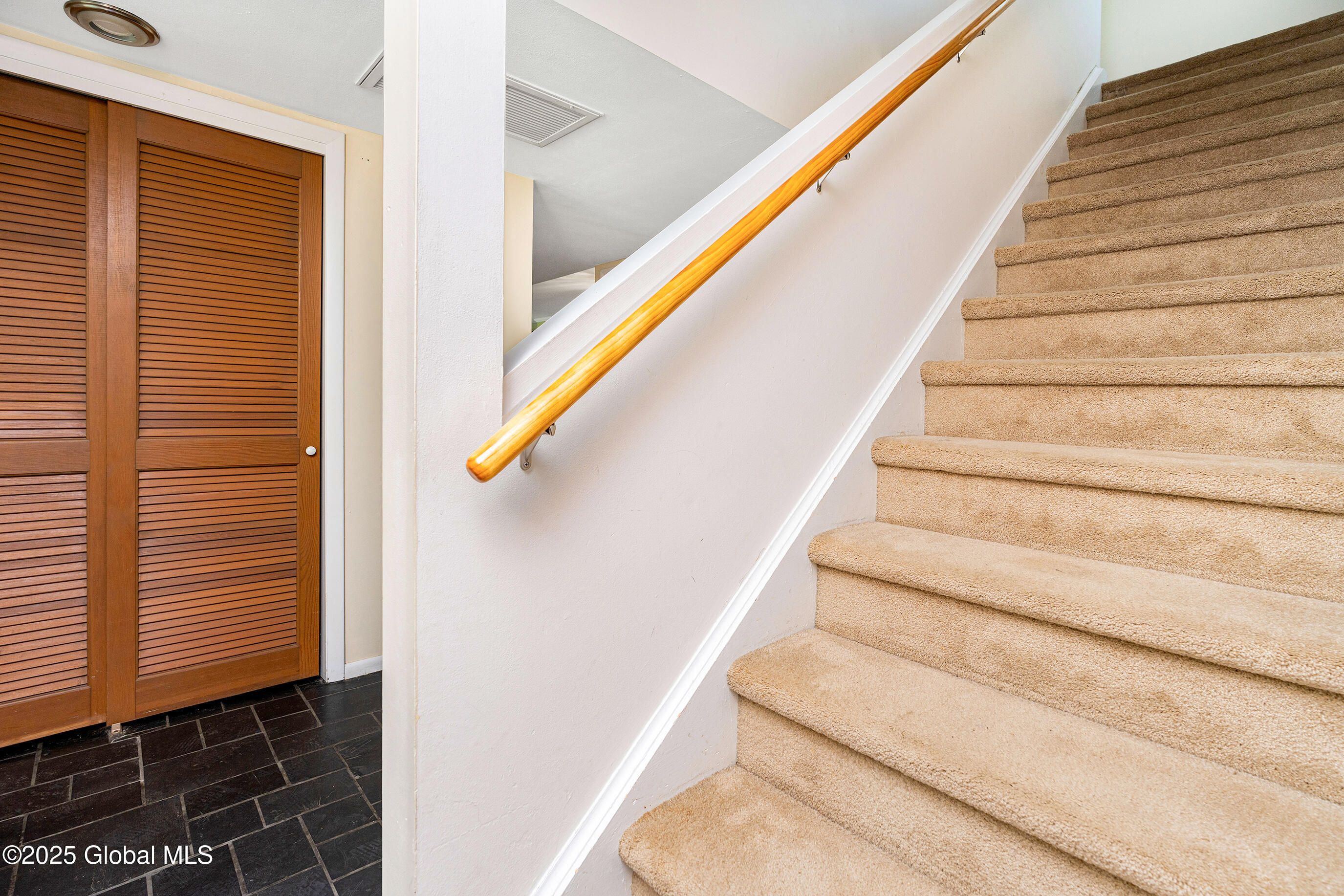24 Chestnut Road