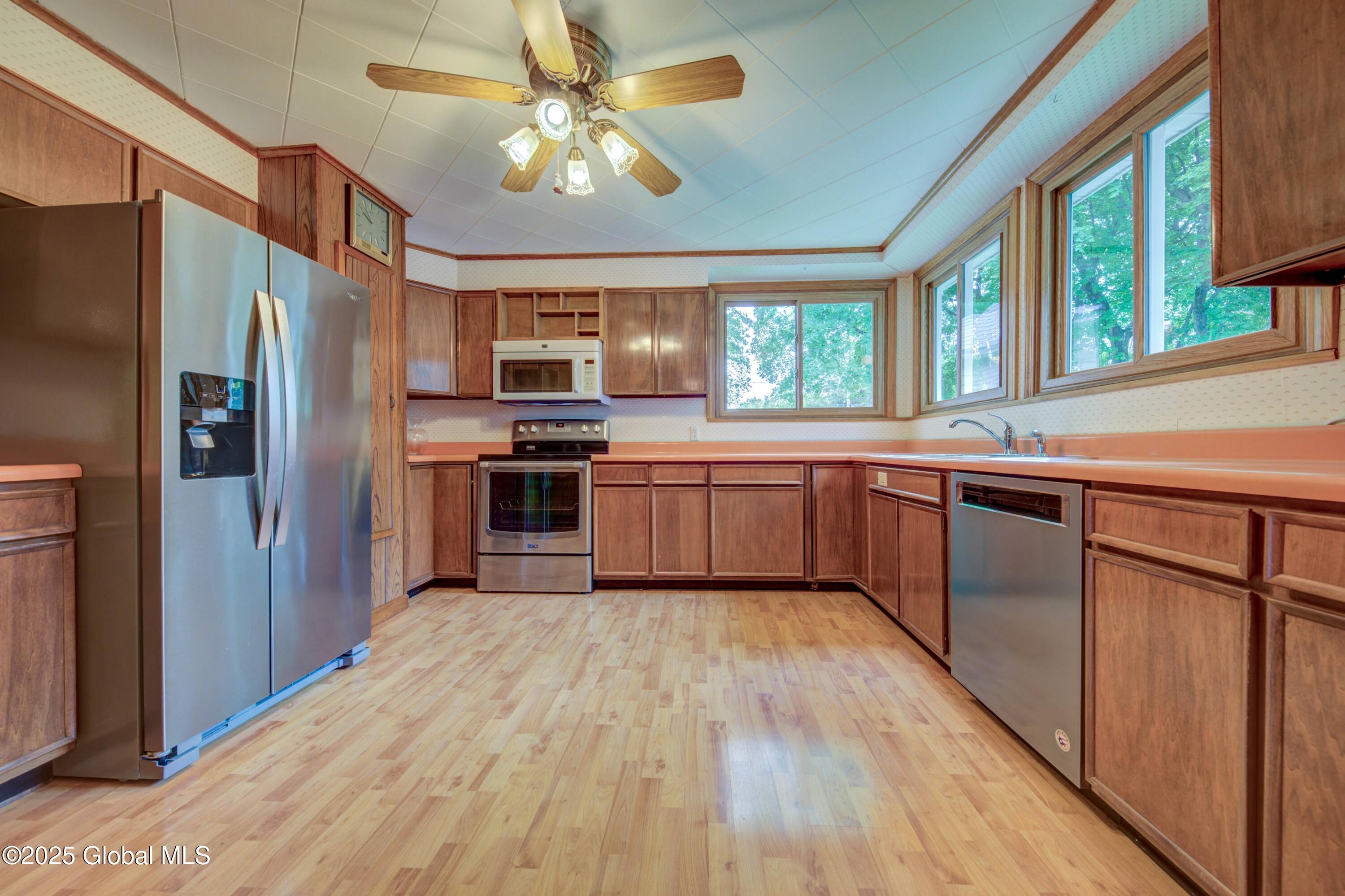 107 Green Avenue, Castleton-on-Hudson
