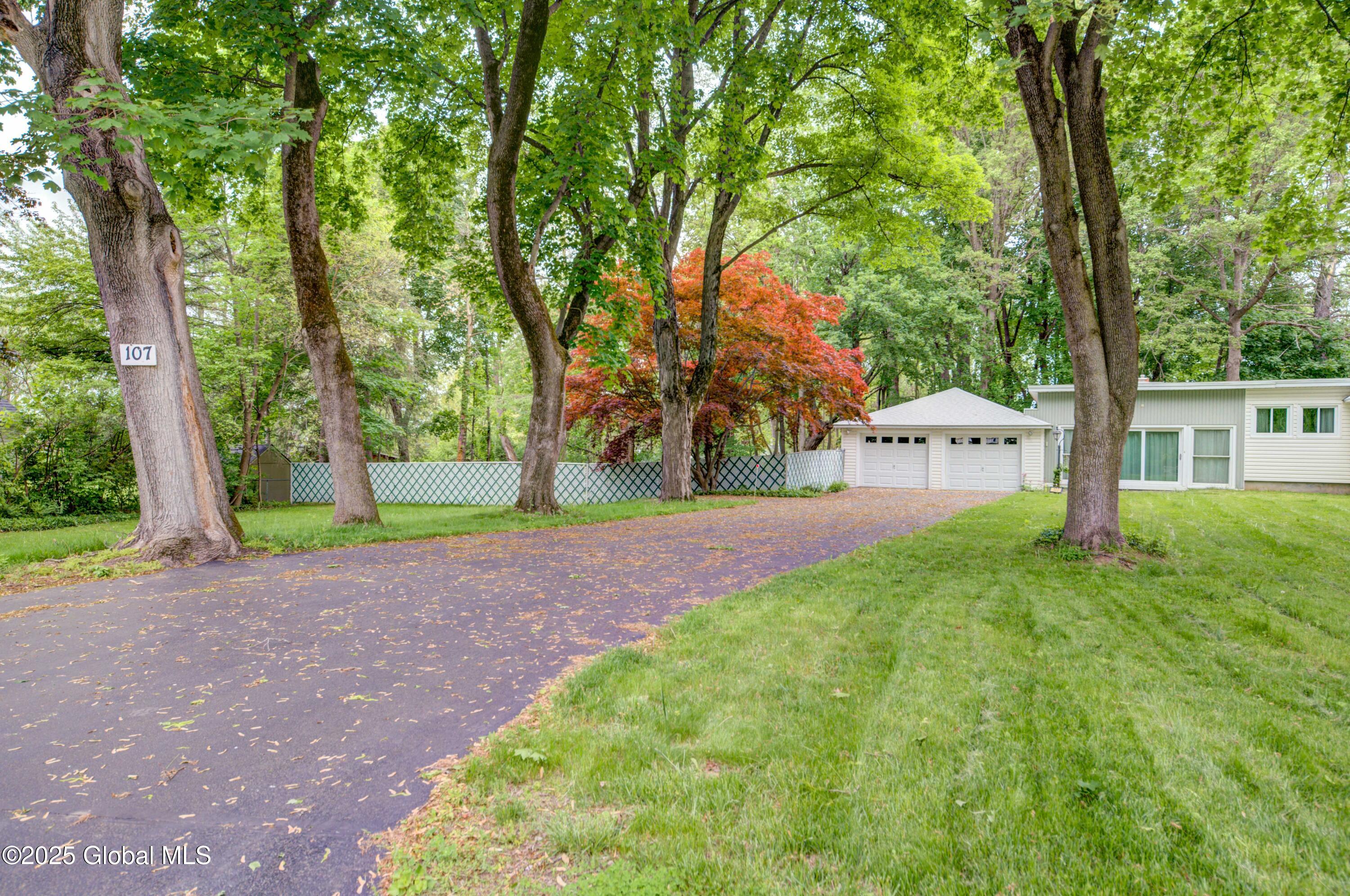 107 Green Avenue, Castleton-on-Hudson