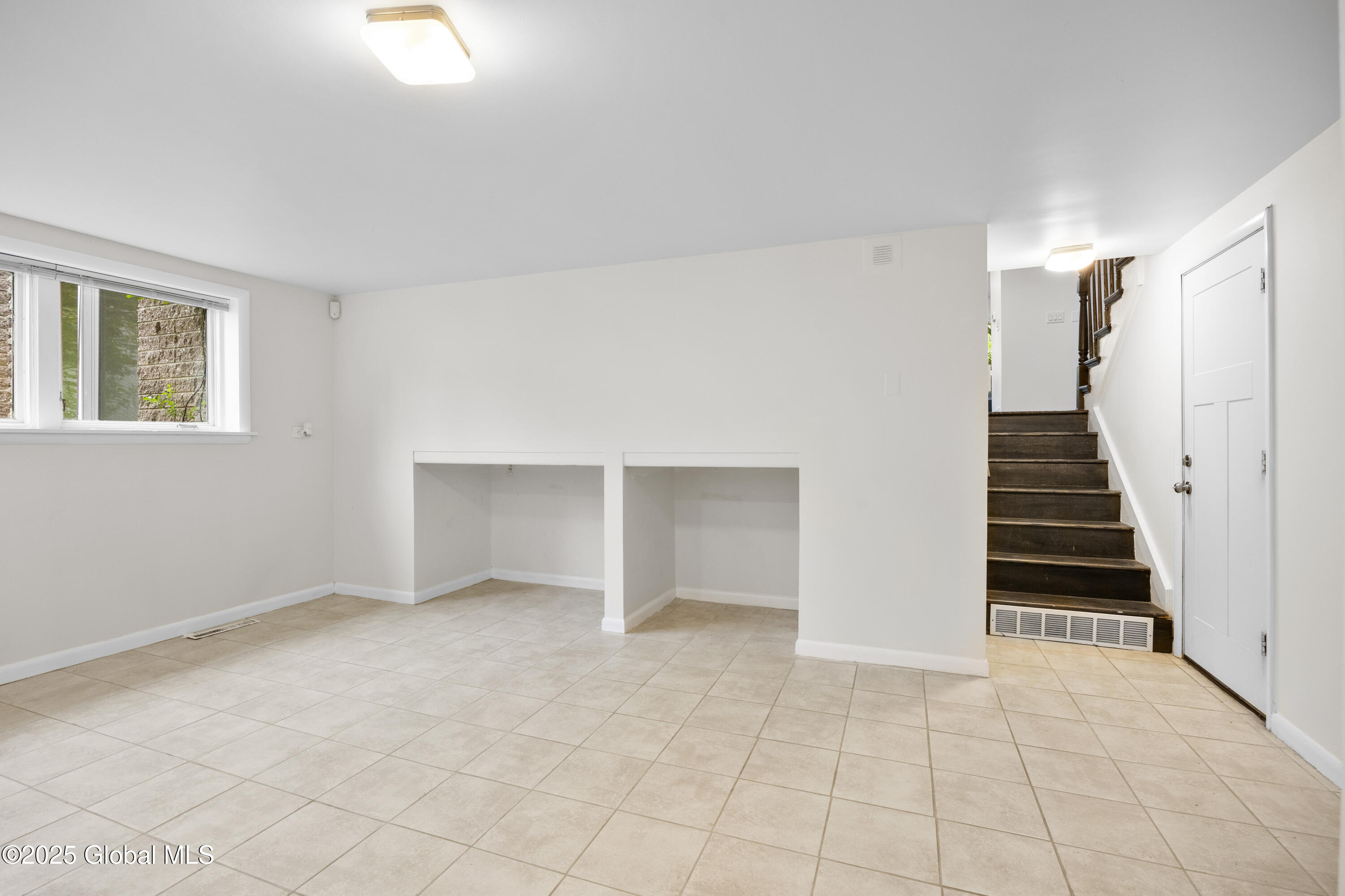 15 Campus View Drive