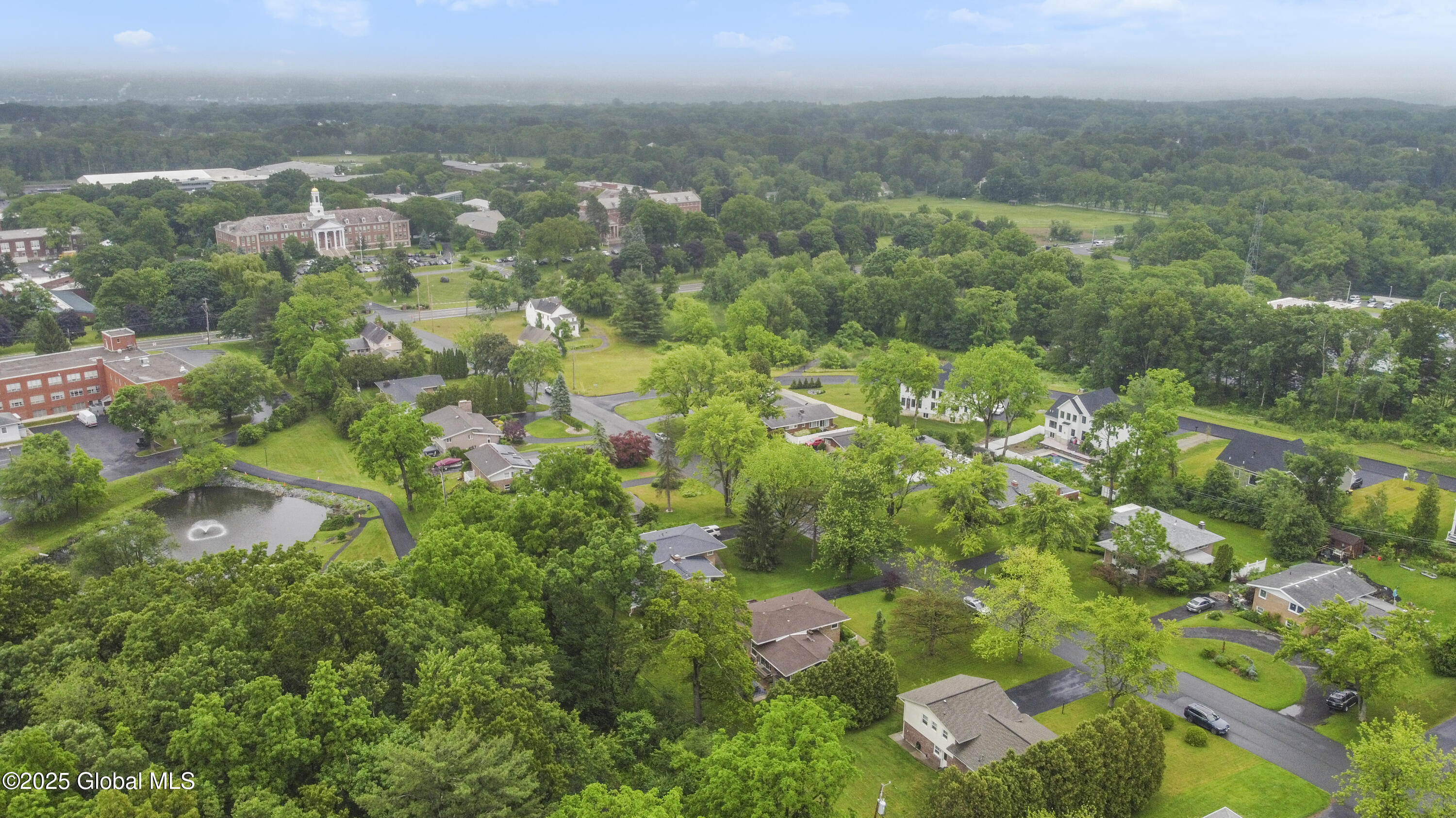 15 Campus View Drive