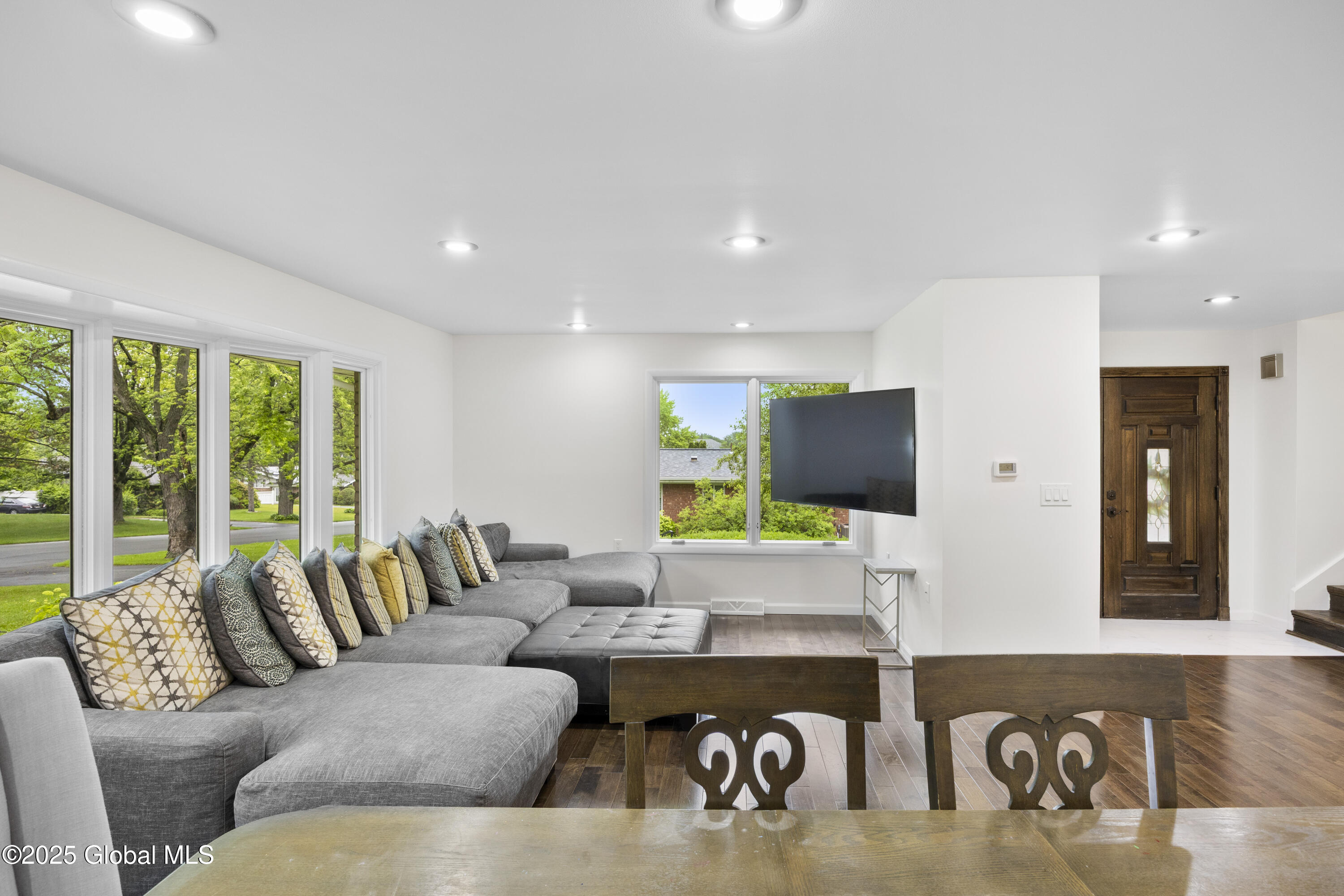 15 Campus View Drive
