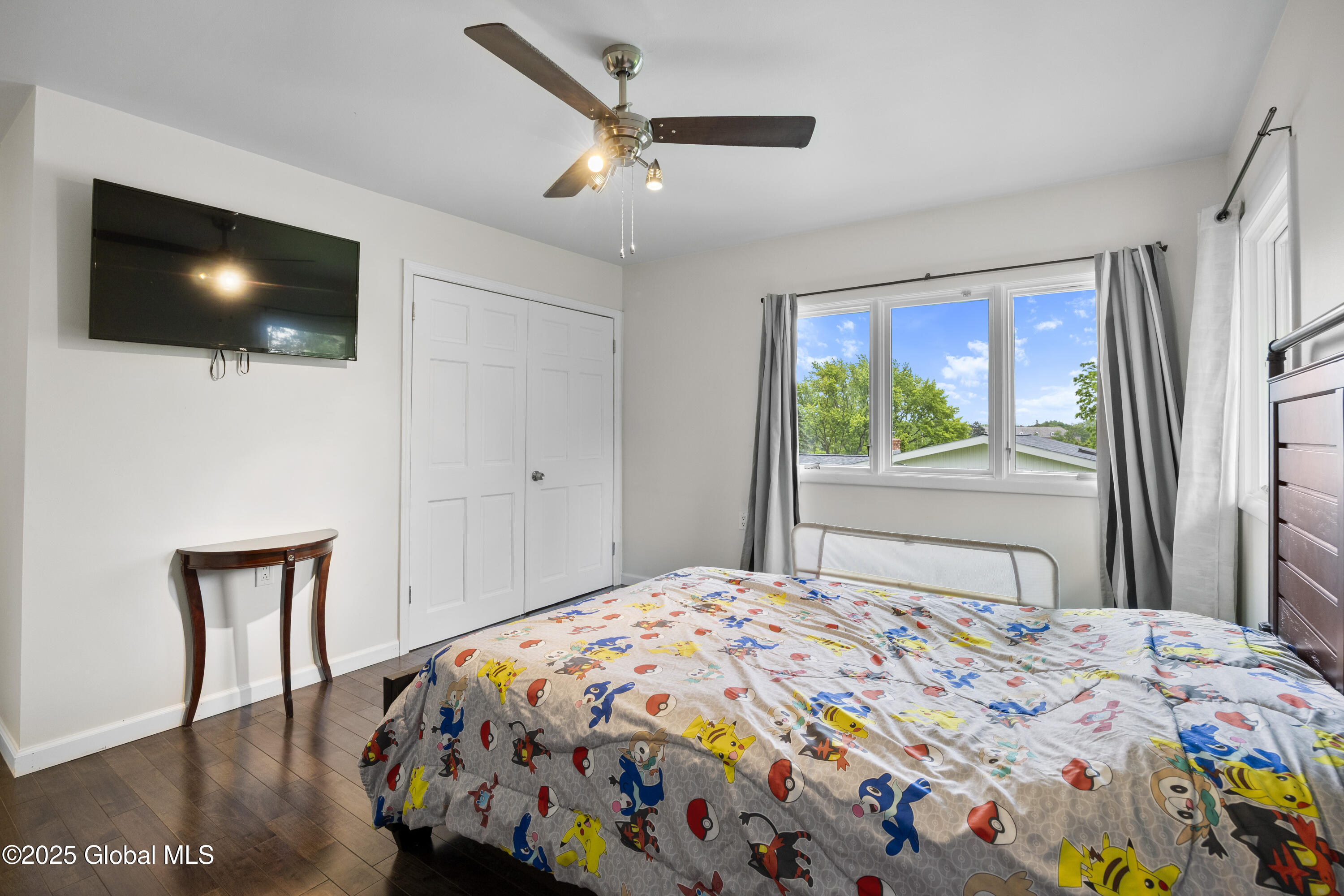 15 Campus View Drive