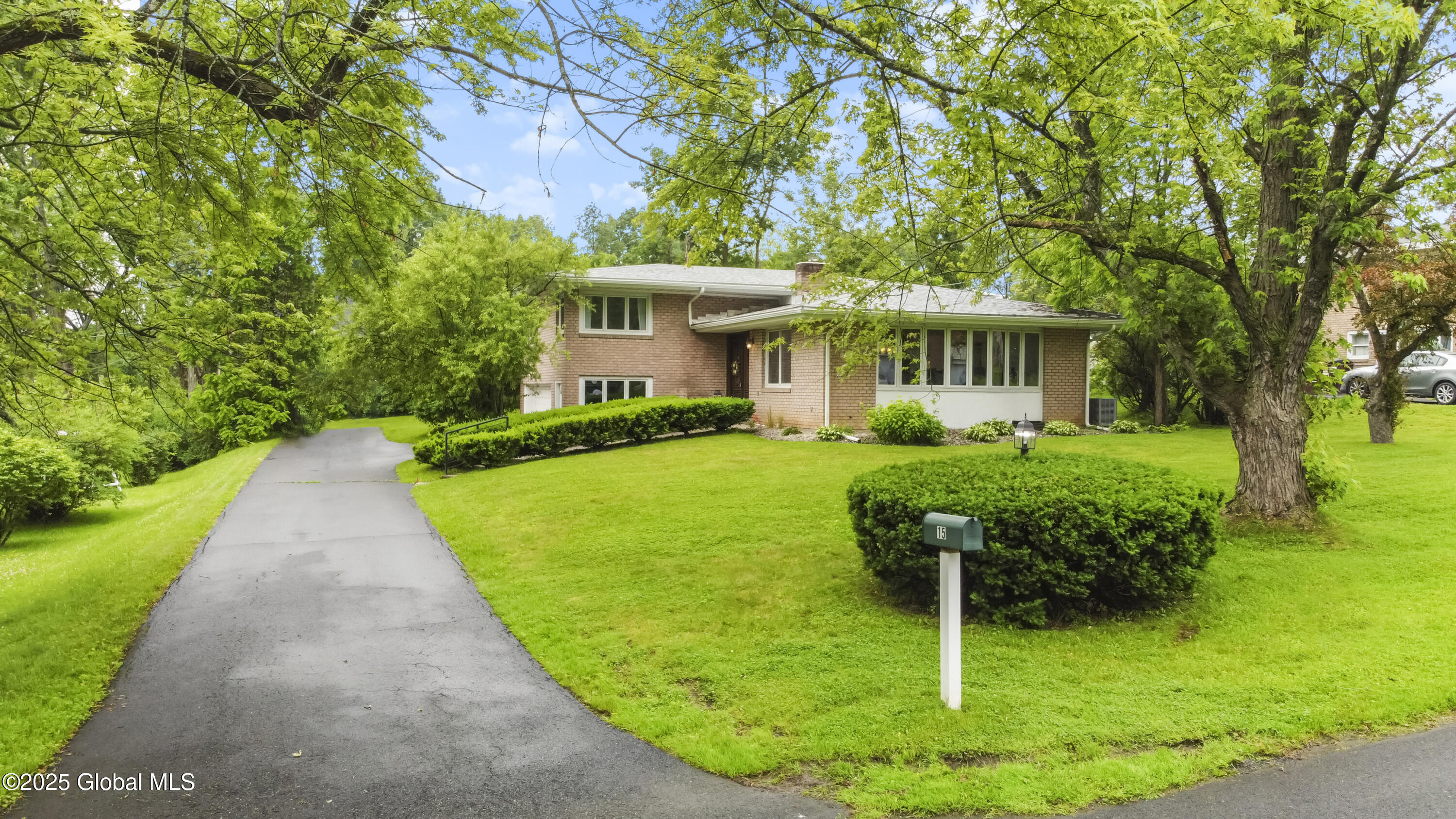 15 Campus View Drive