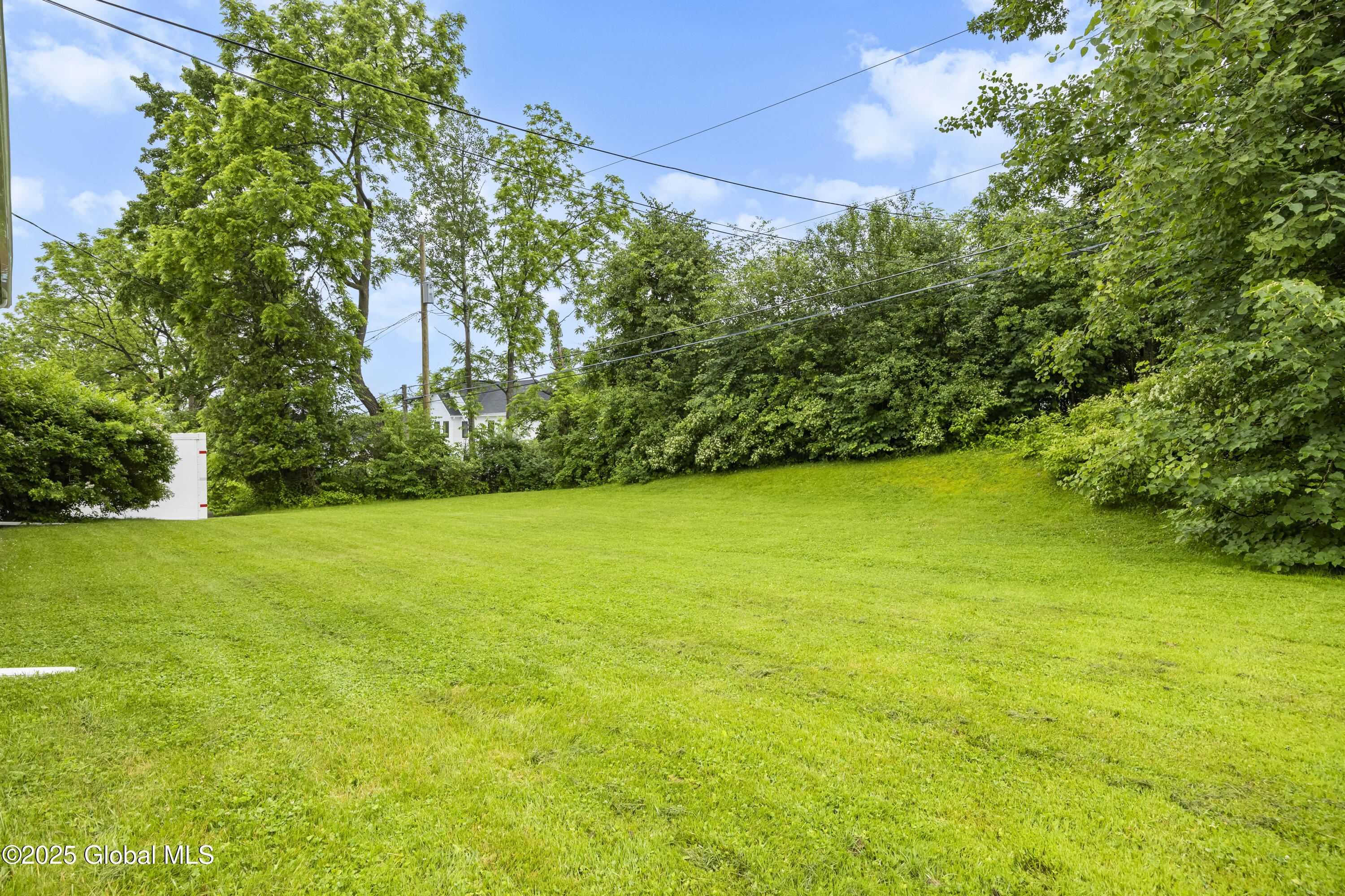 15 Campus View Drive