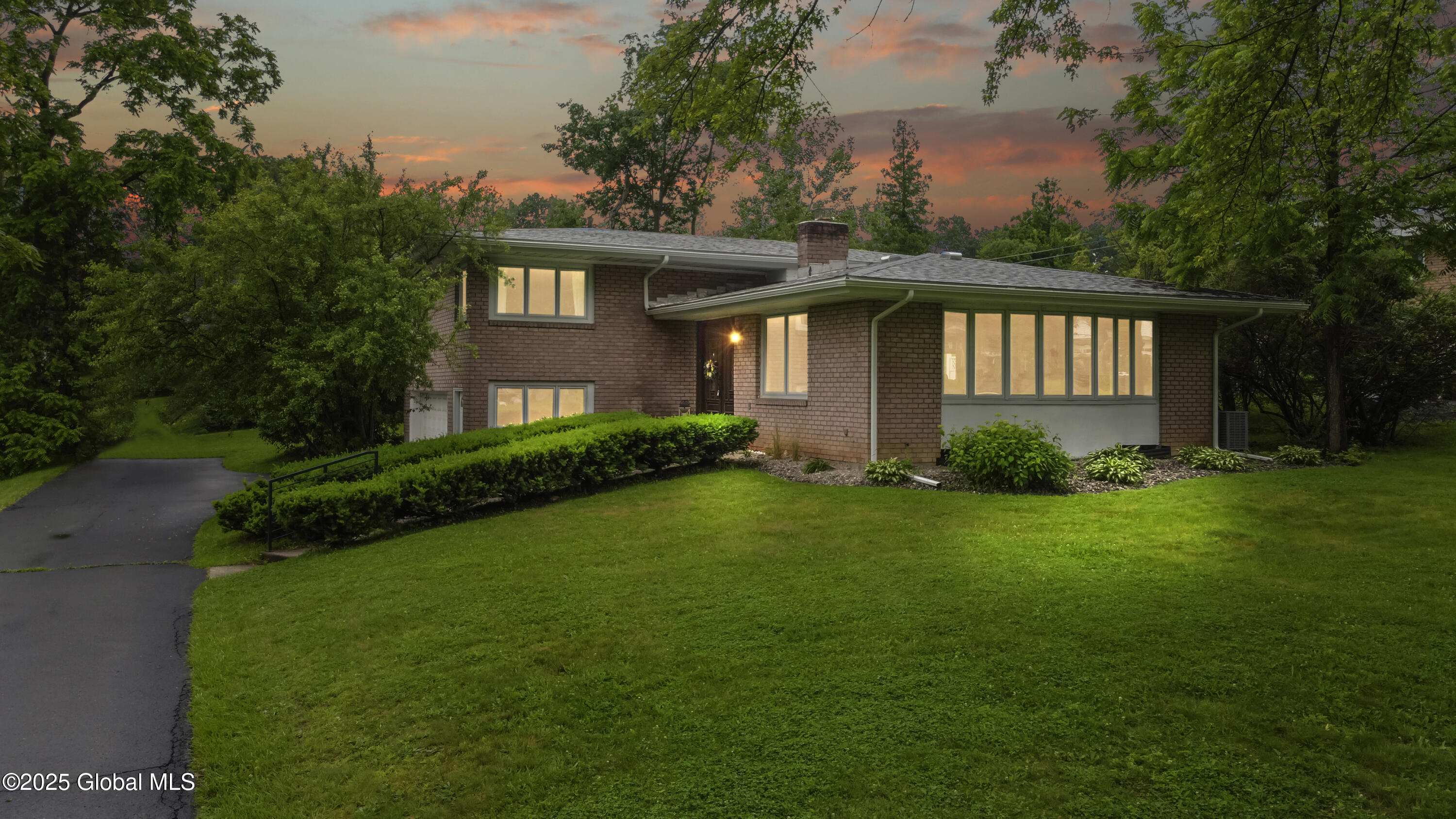 15 Campus View Drive