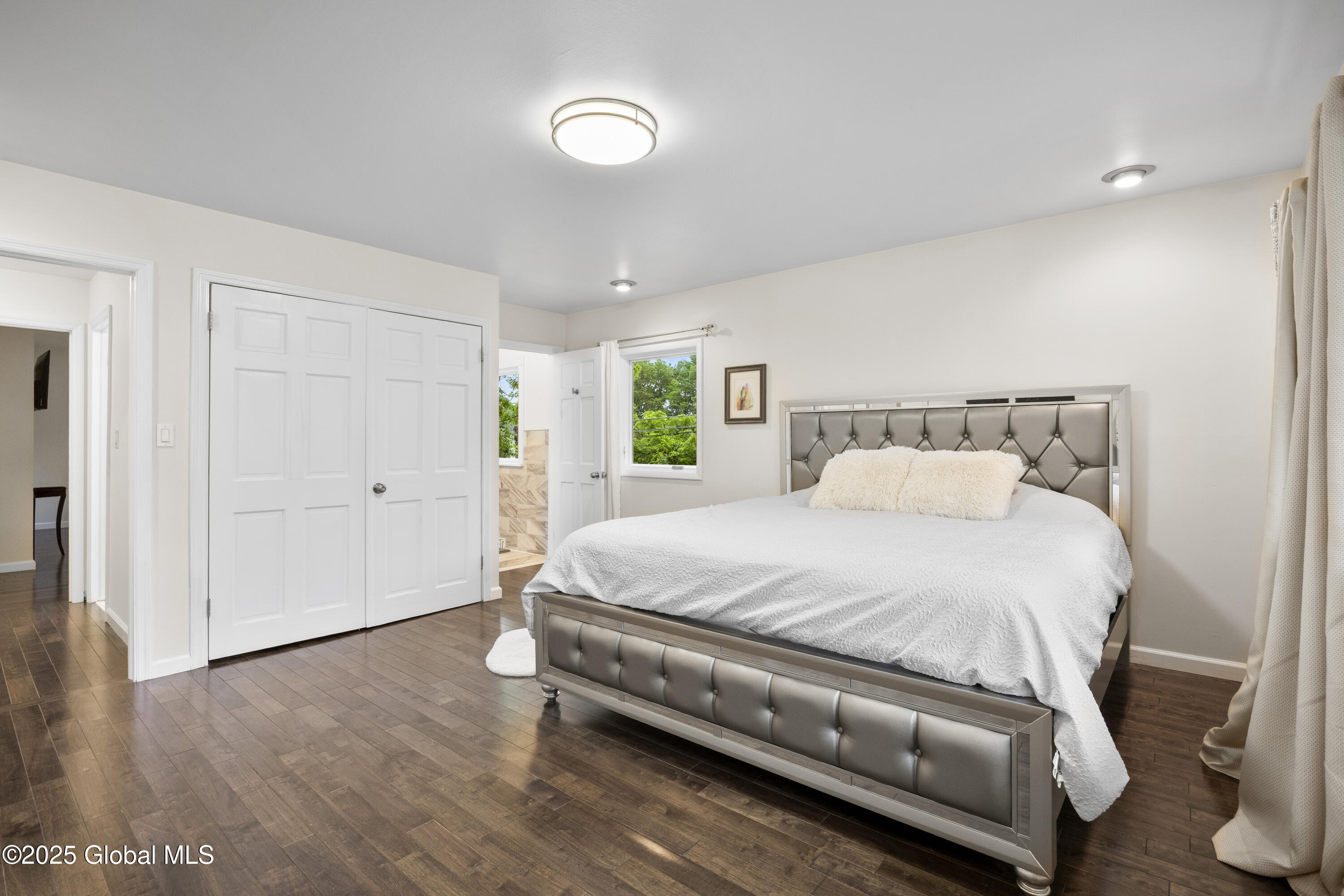 15 Campus View Drive