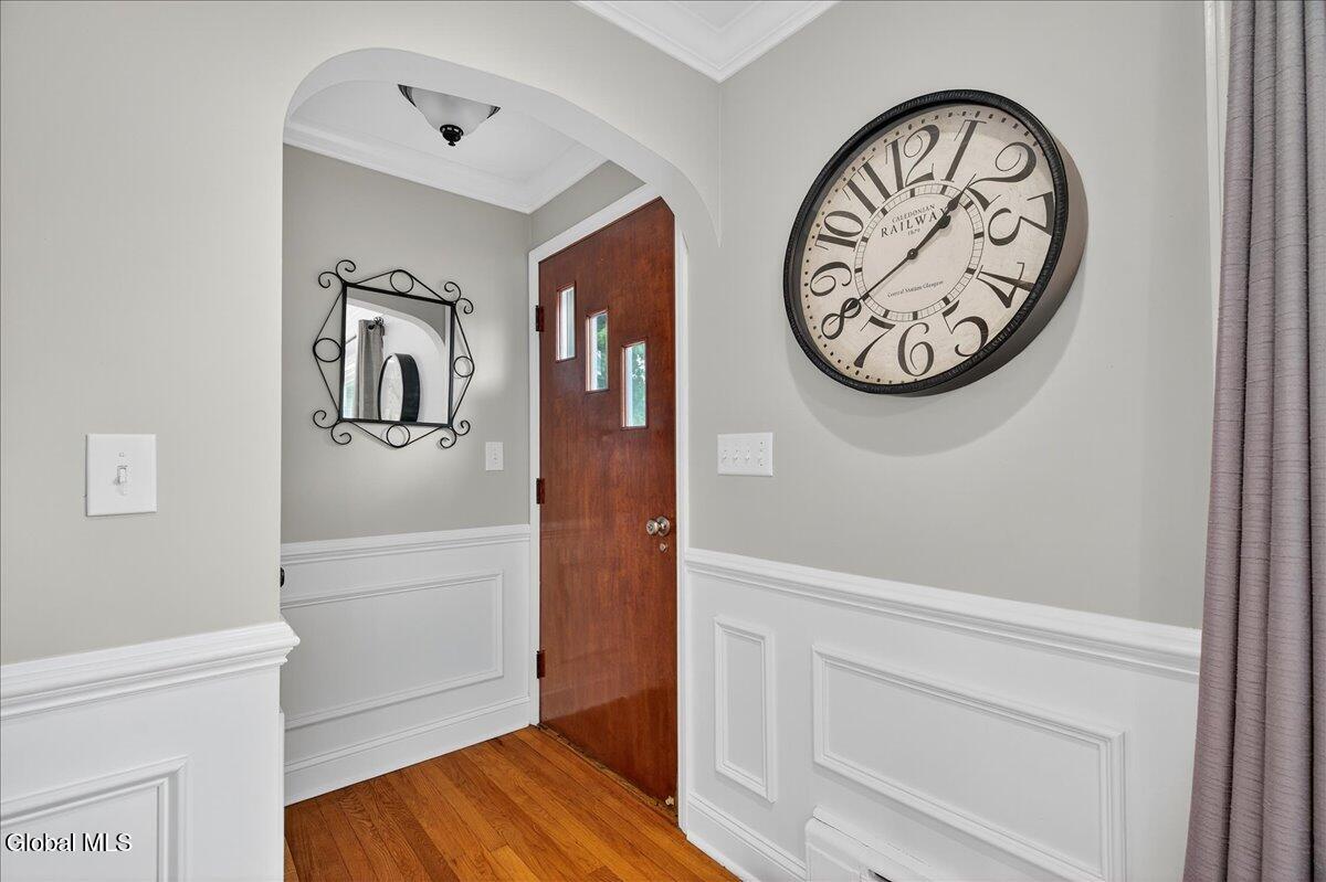 8 E Glenwood Drive