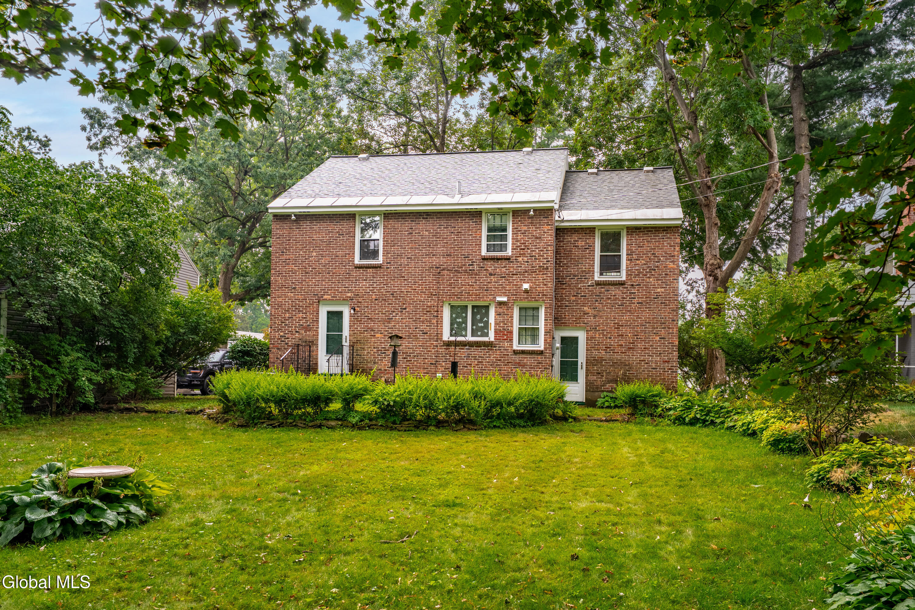 2013 Salem Road