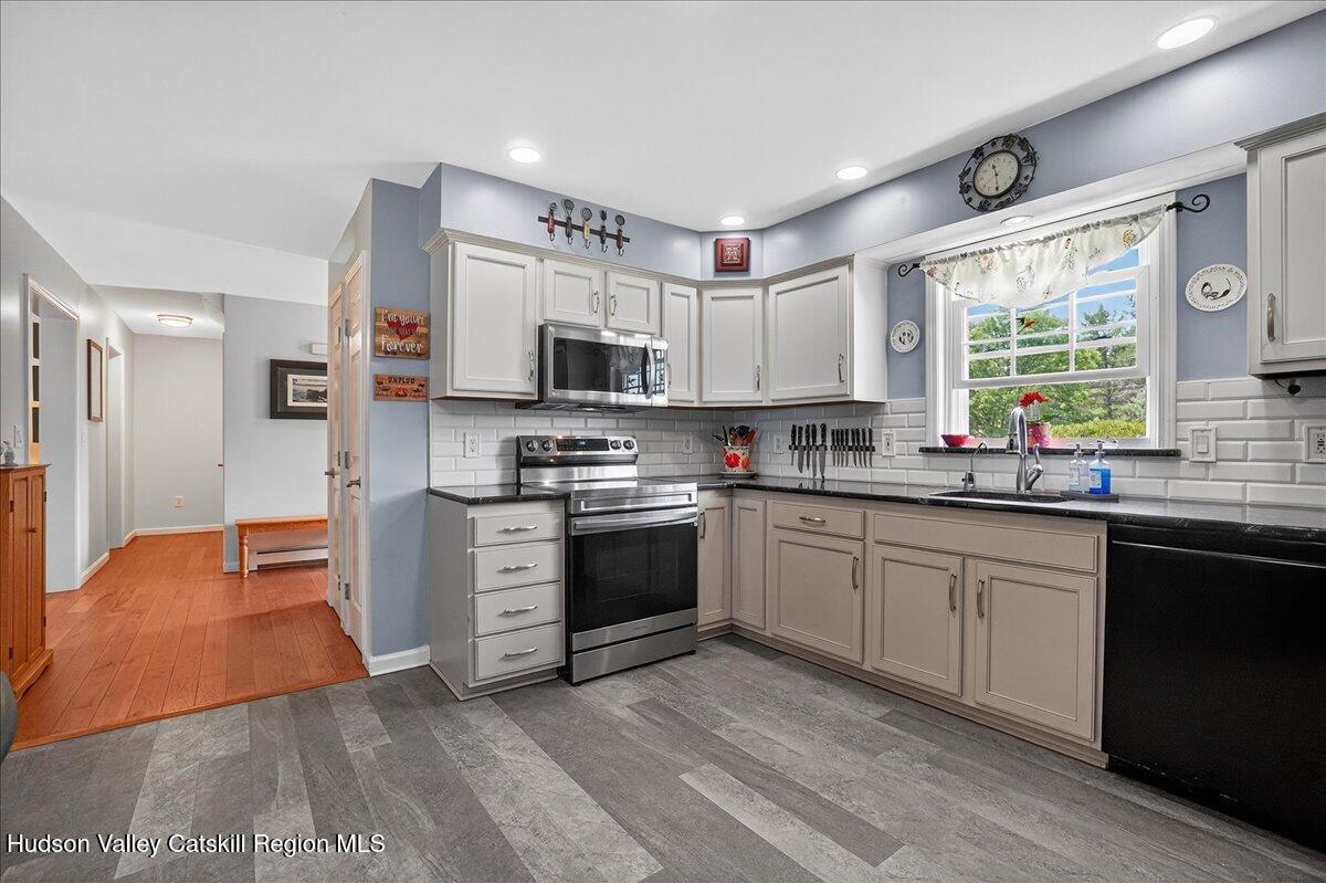 895 Van Hoesen Road
