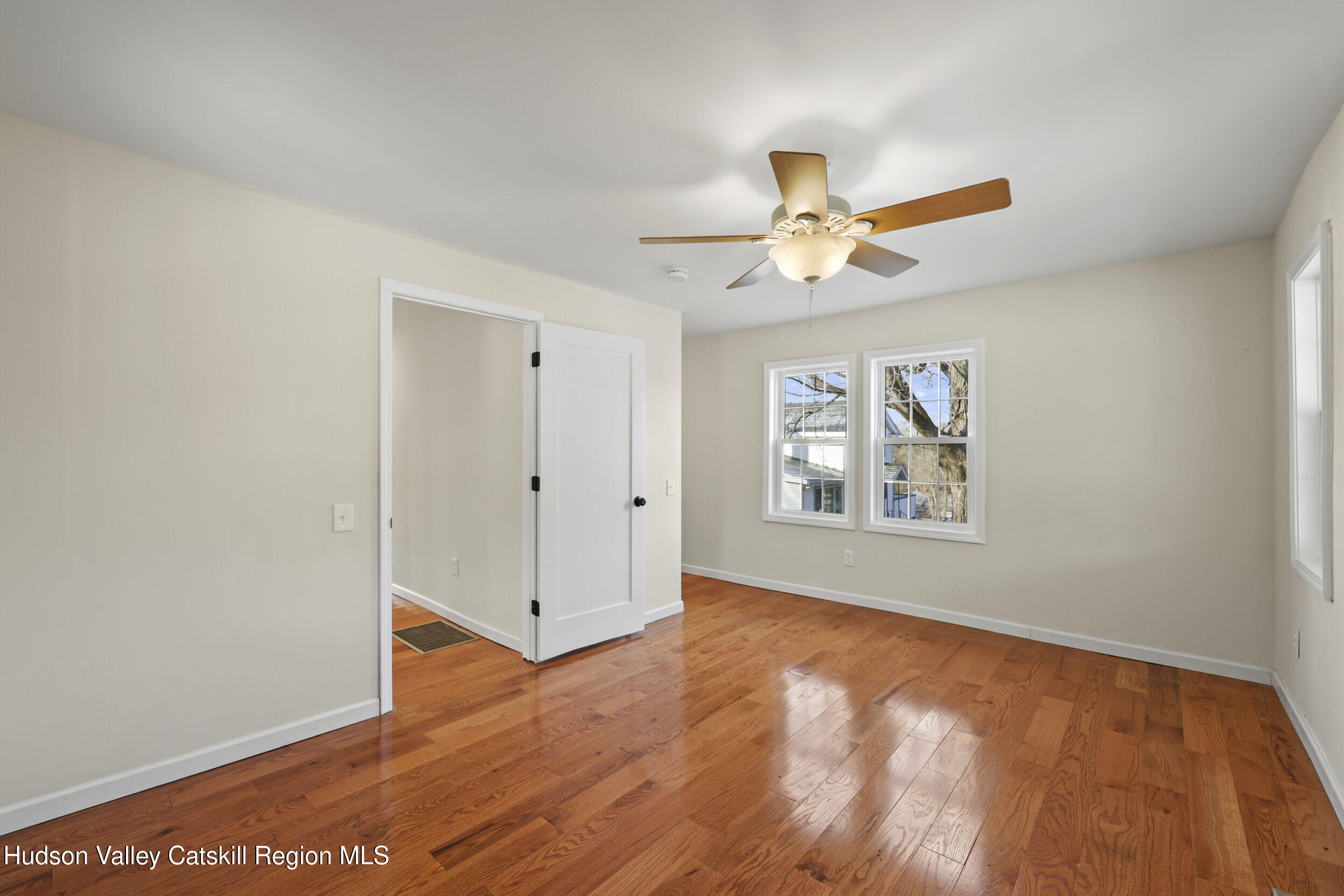 1108 New York 295