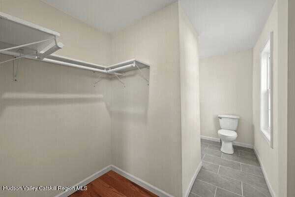 1108 New York 295