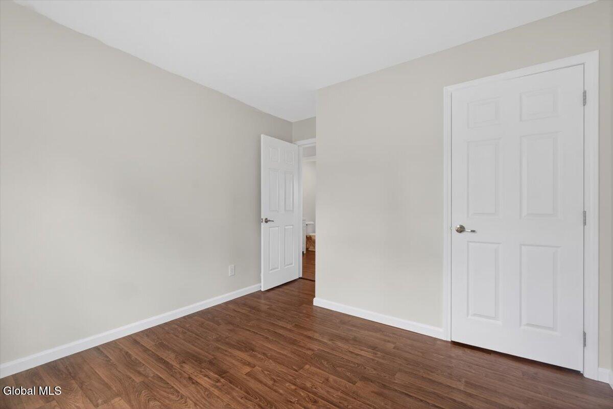 581 Pinewoods