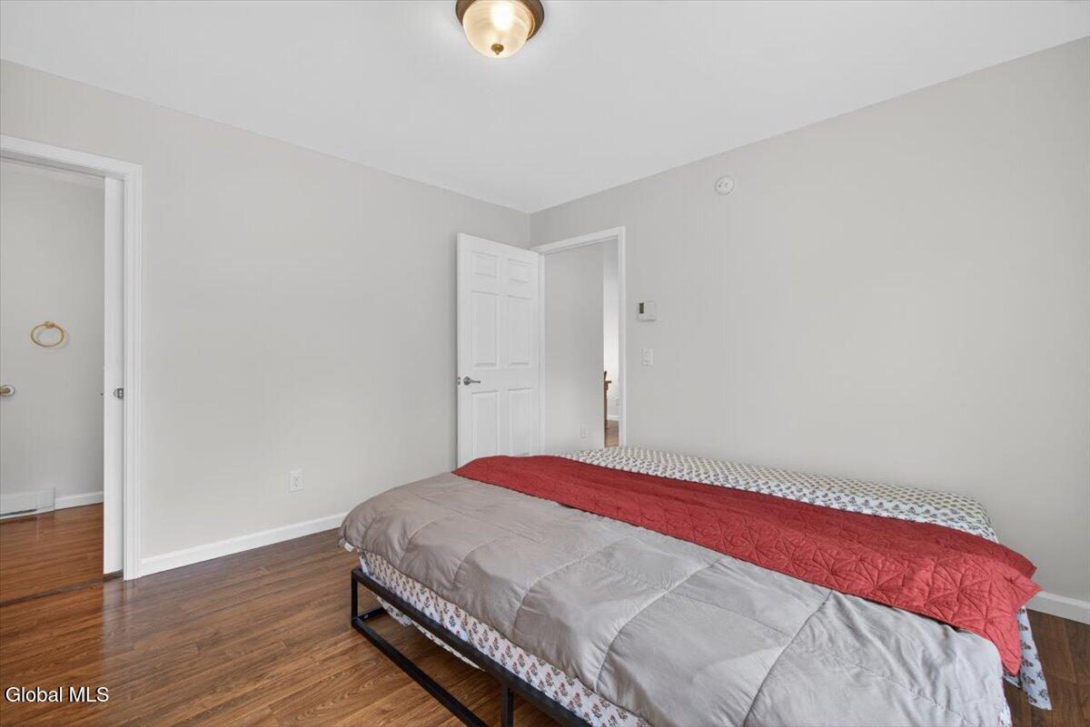 581 Pinewoods