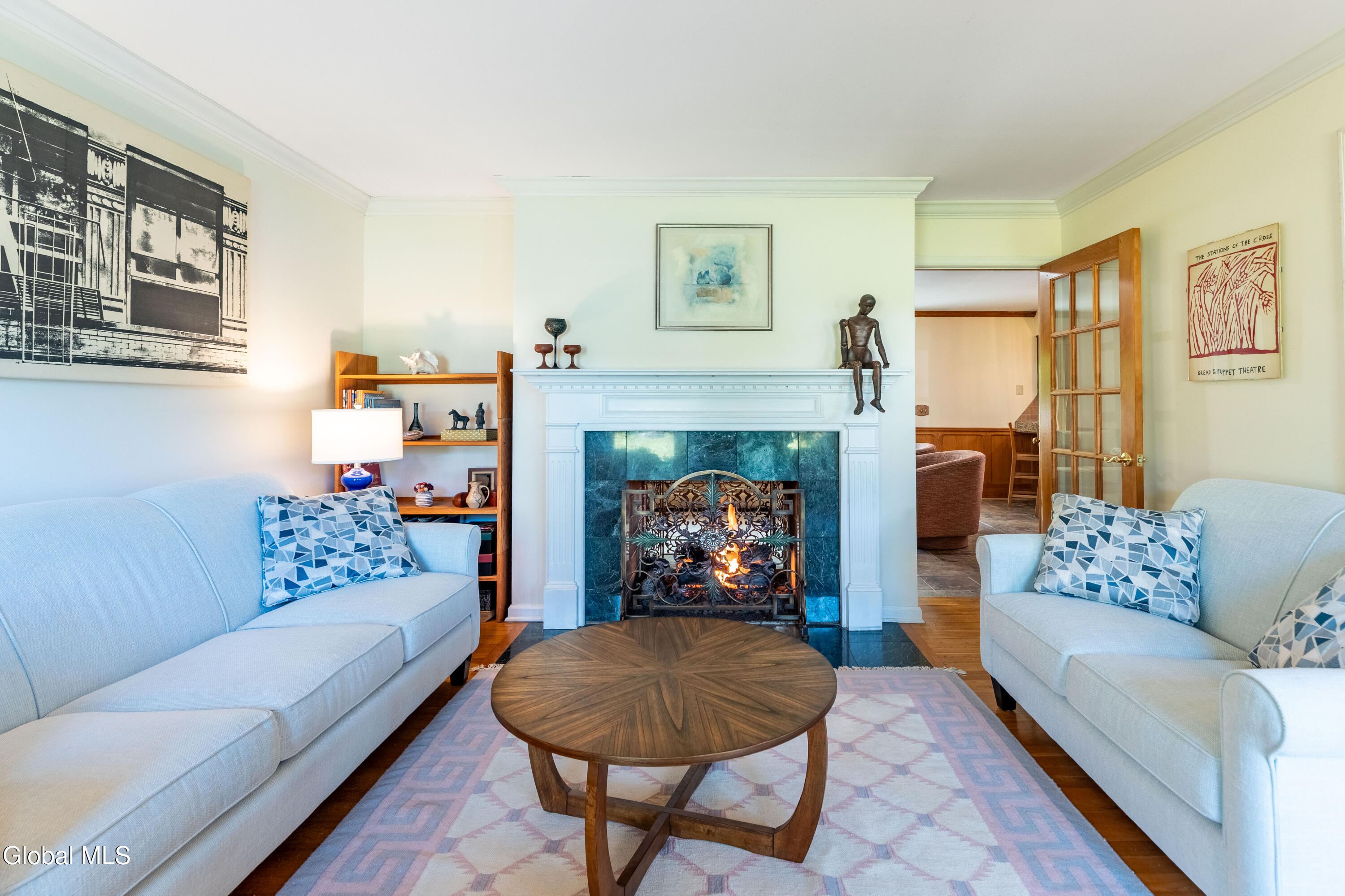 14 Edgewater Court