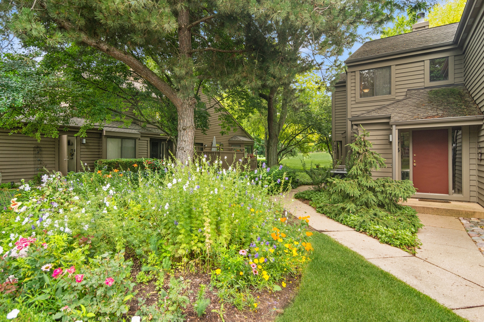 673 Golf Lane Unit: 953