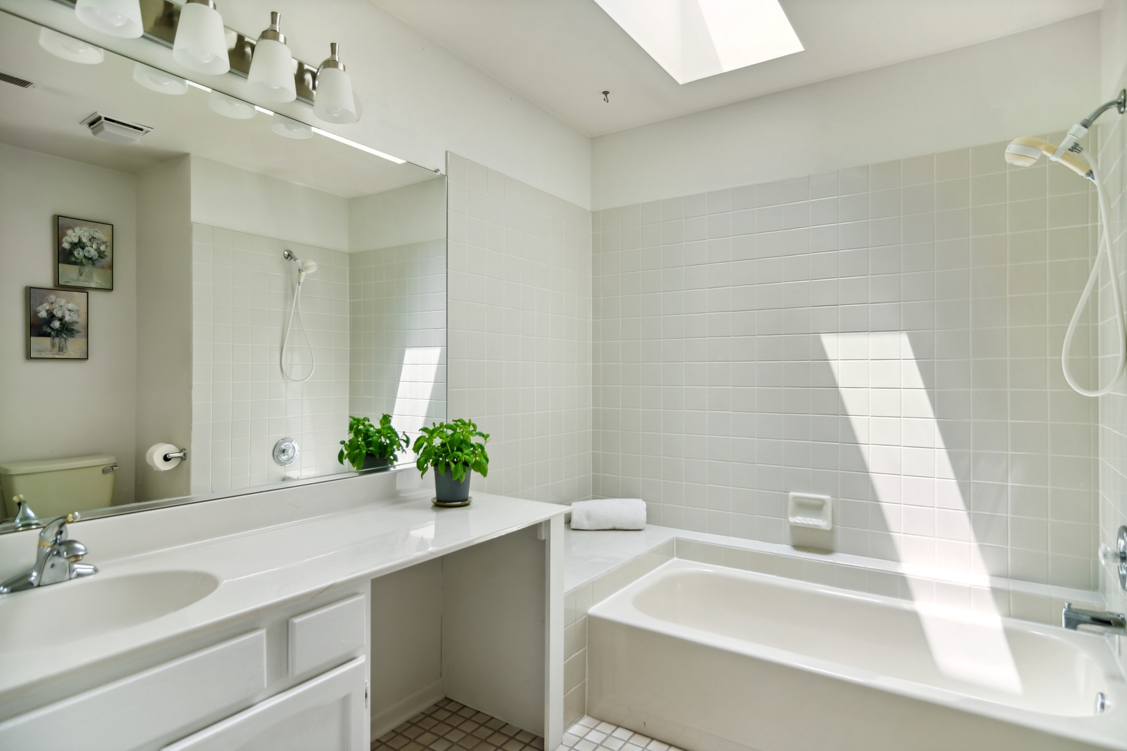 673 Golf Lane Unit: 953