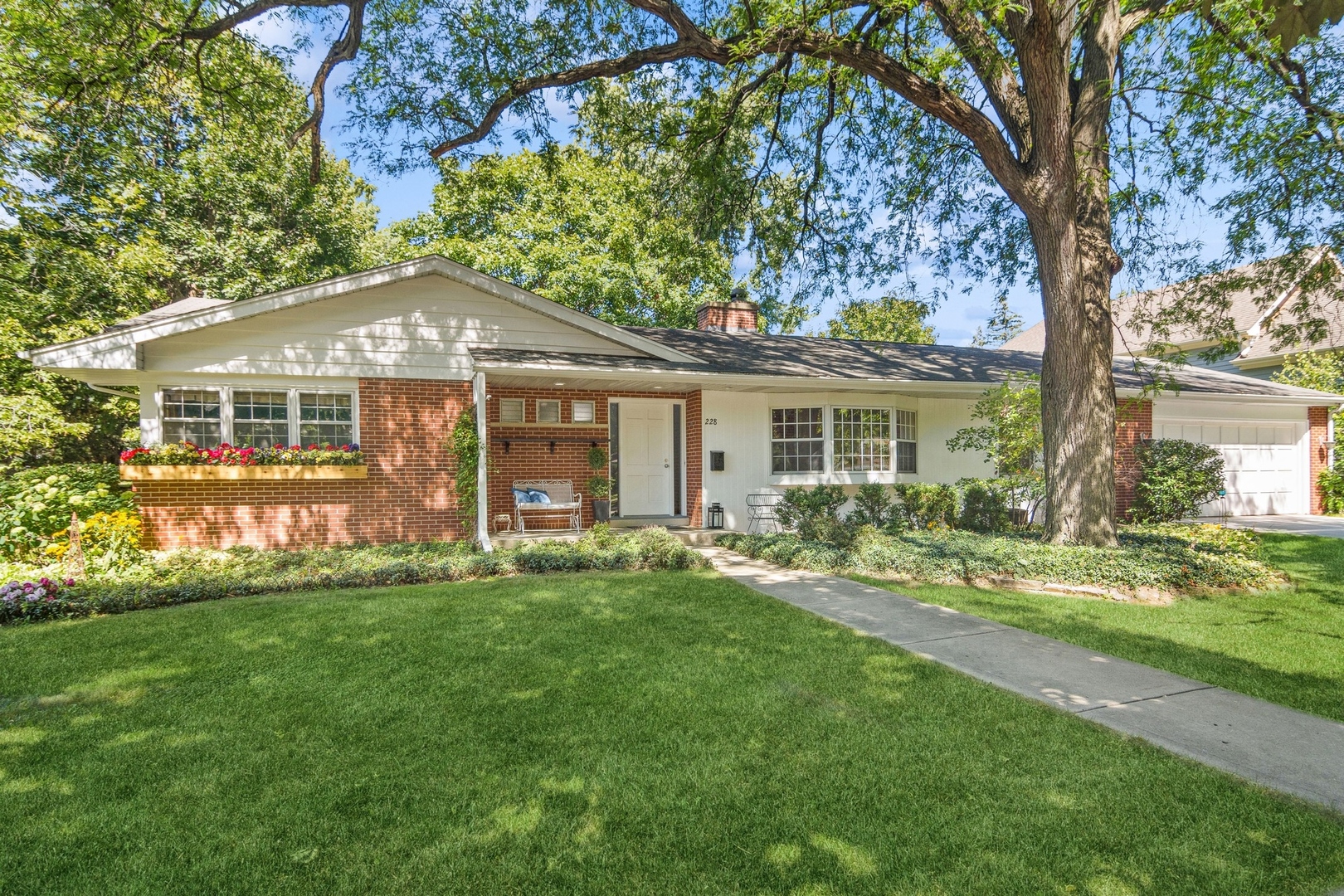 228 Monument Avenue