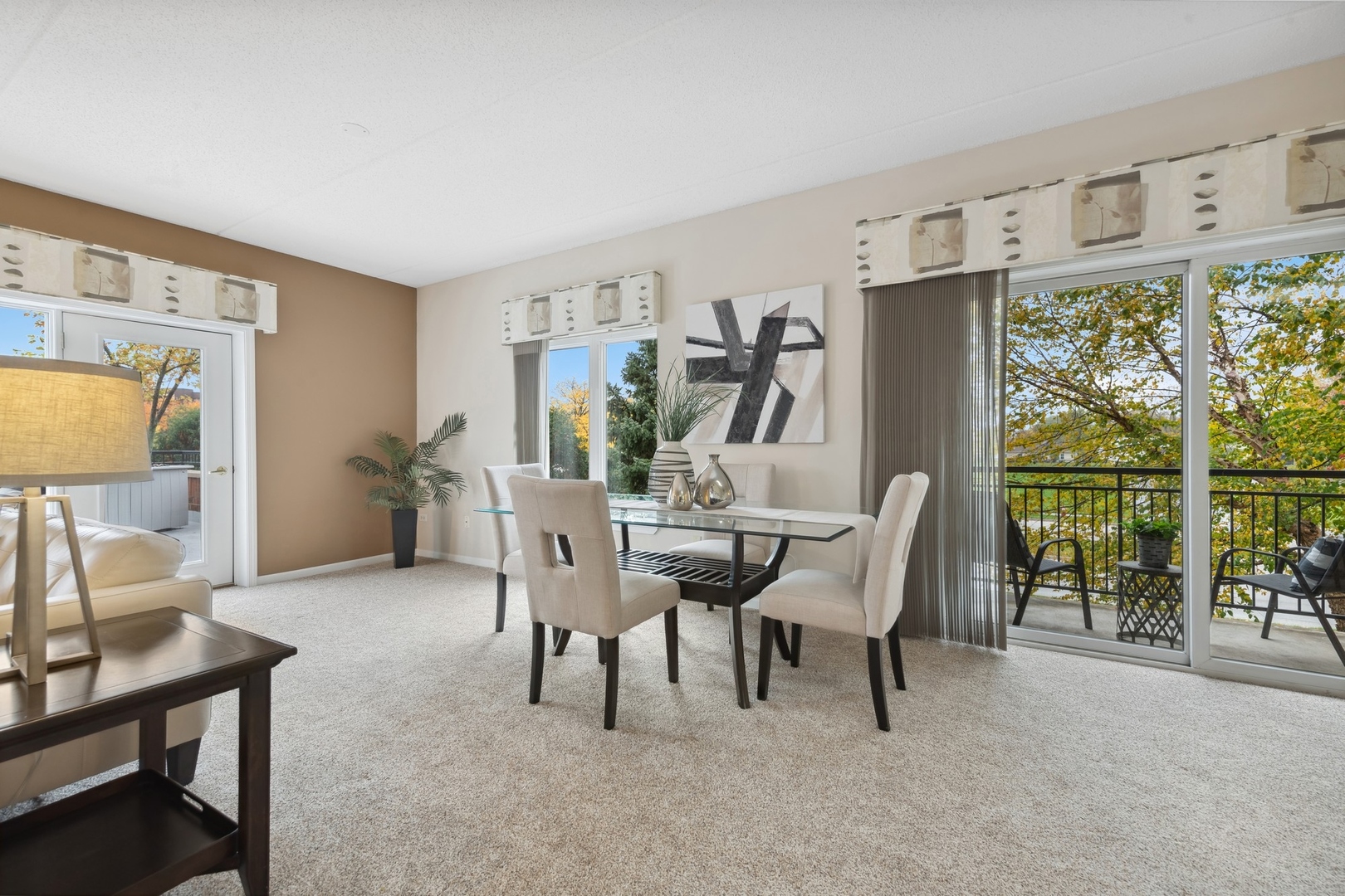 3451 N Carriageway Drive Unit: 209