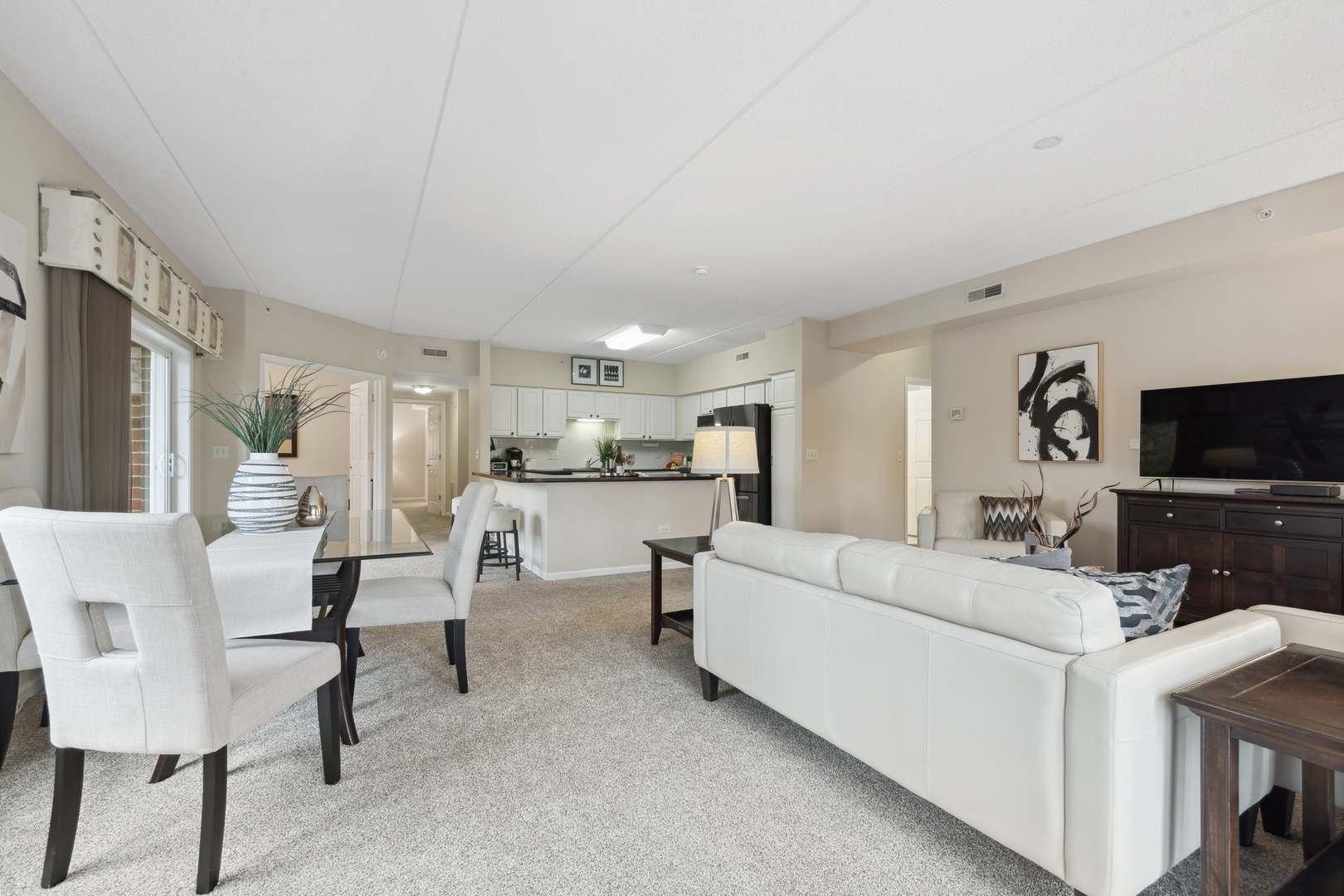 3451 N Carriageway Drive Unit: 209