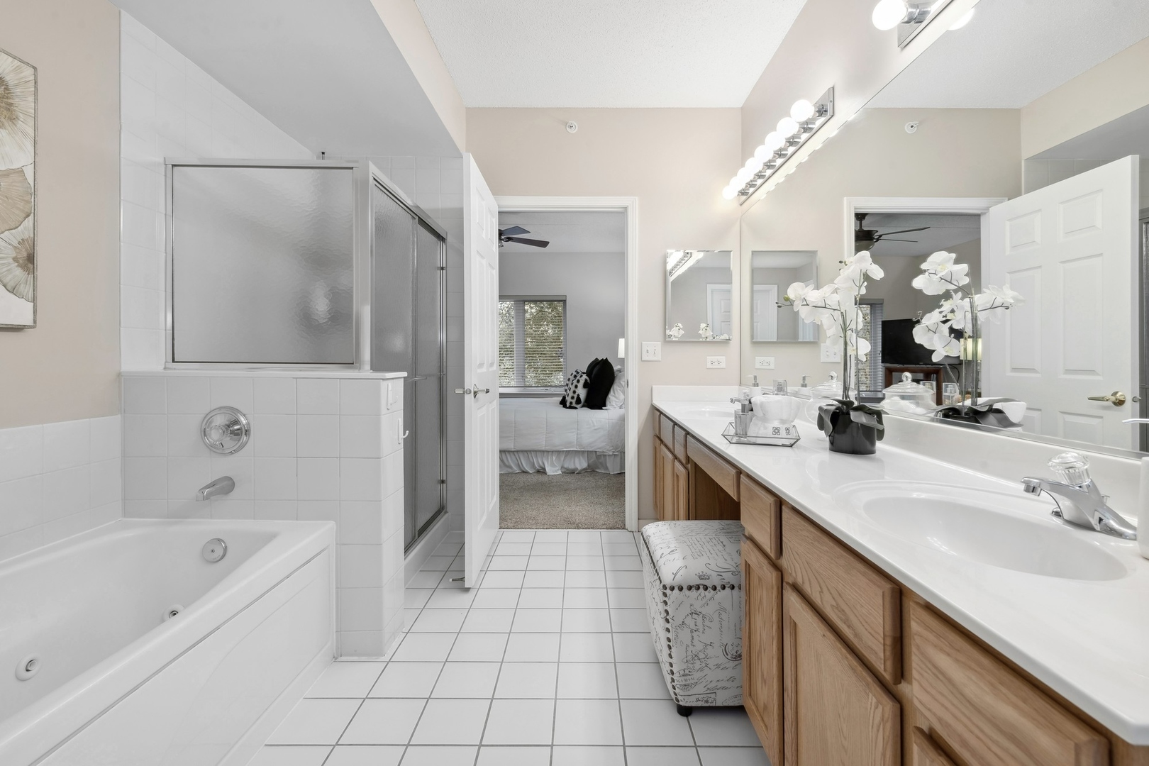 3451 N Carriageway Drive Unit: 209