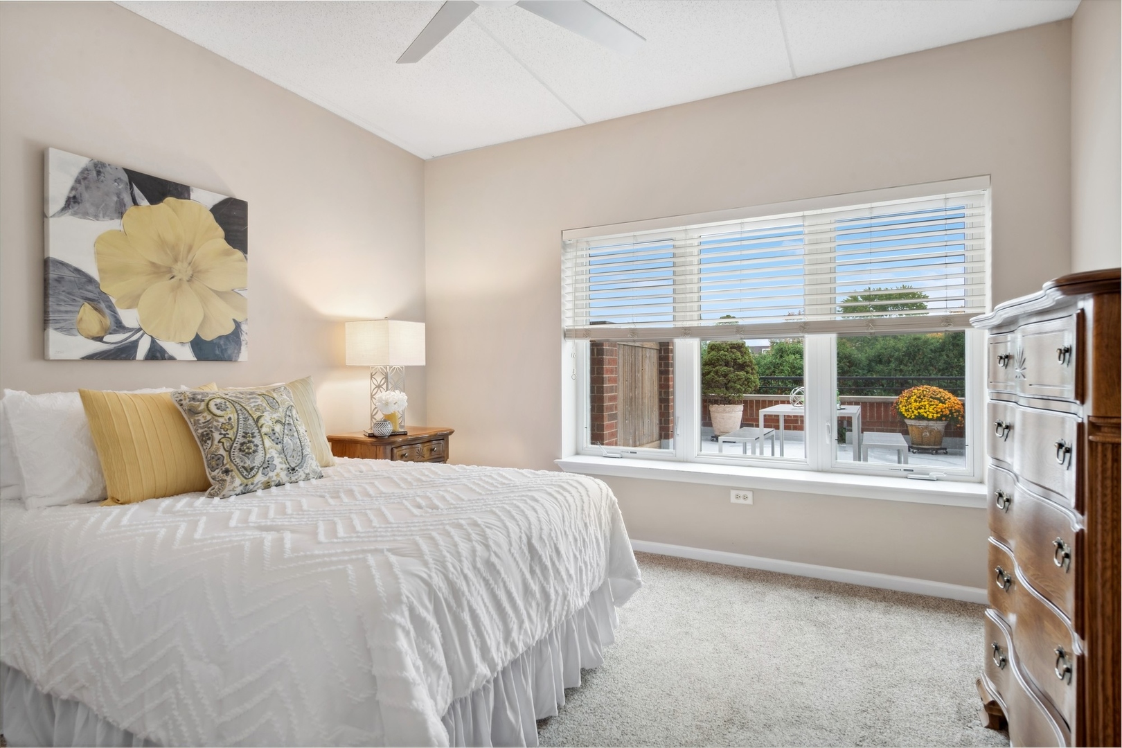 3451 N Carriageway Drive Unit: 209